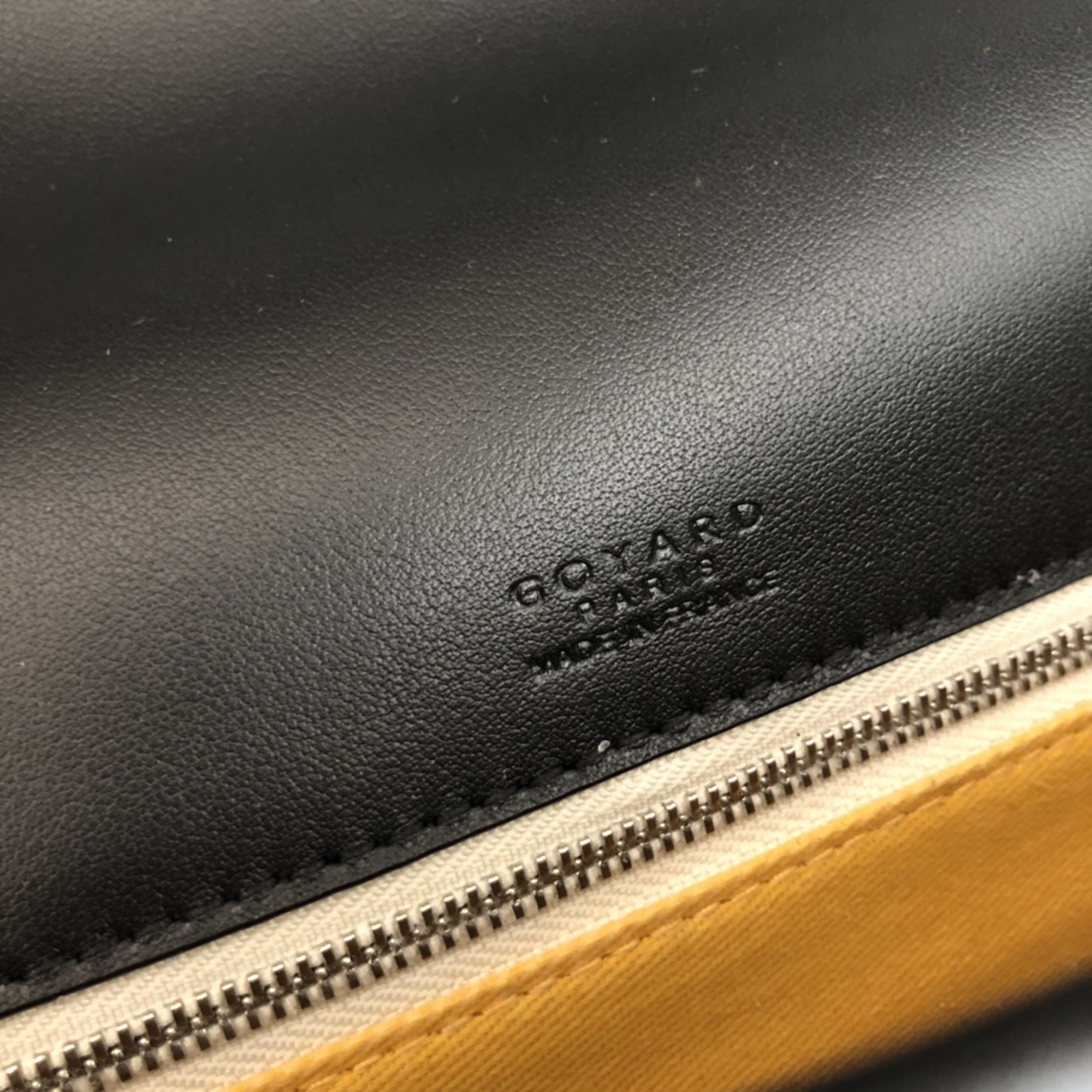 G09ard Shoulder Bag 121209A 28CM