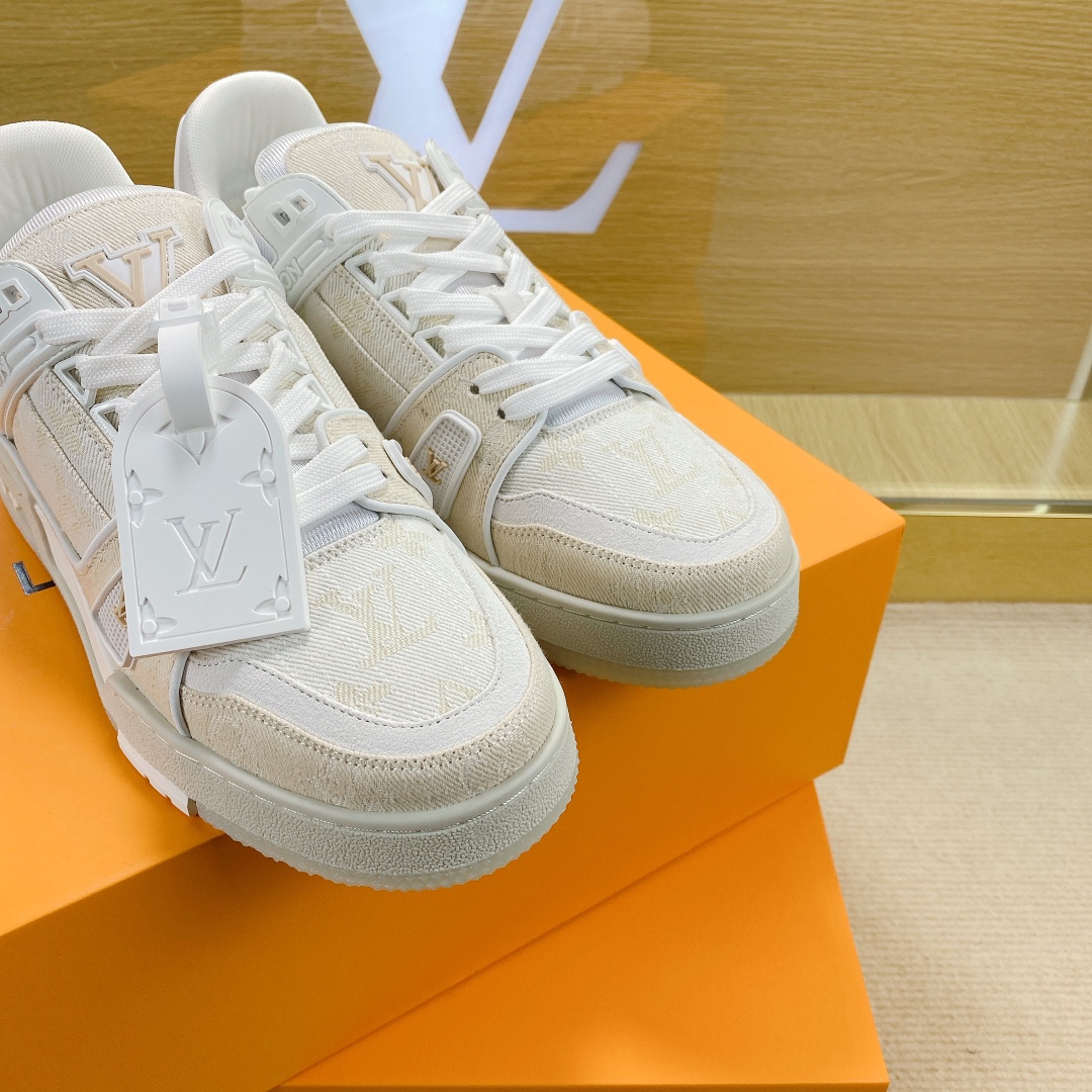 L0vis Vvtt0n Trainer Sneakers