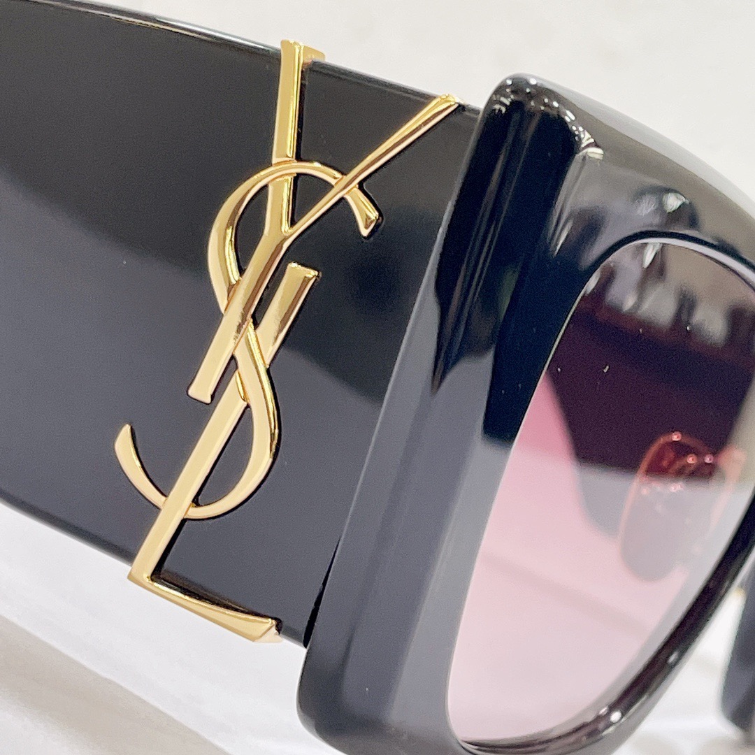 Y51 Glasses