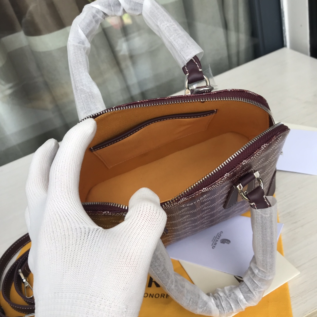 G09ard Vendome HandBag