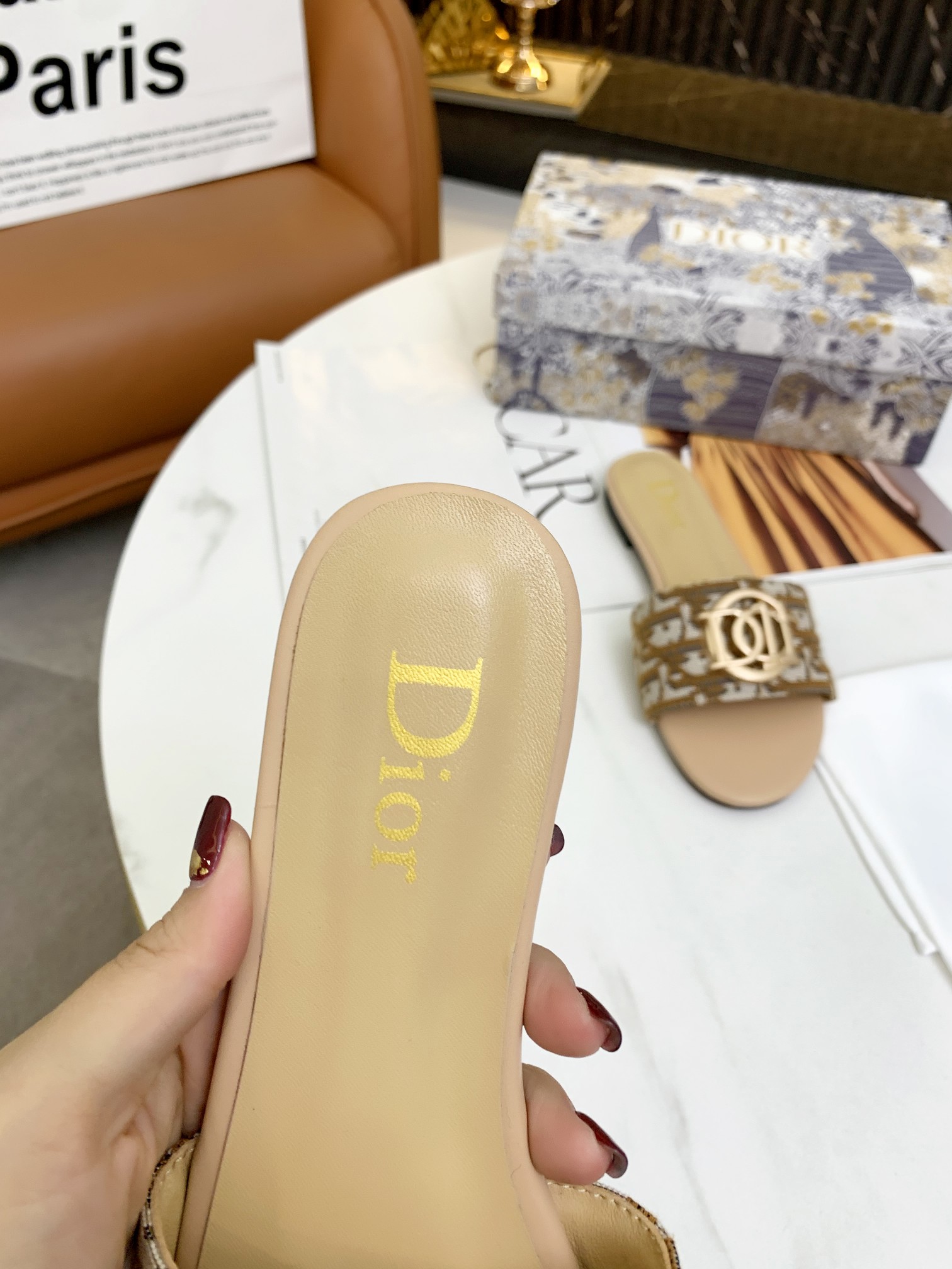 D10r Slippers New