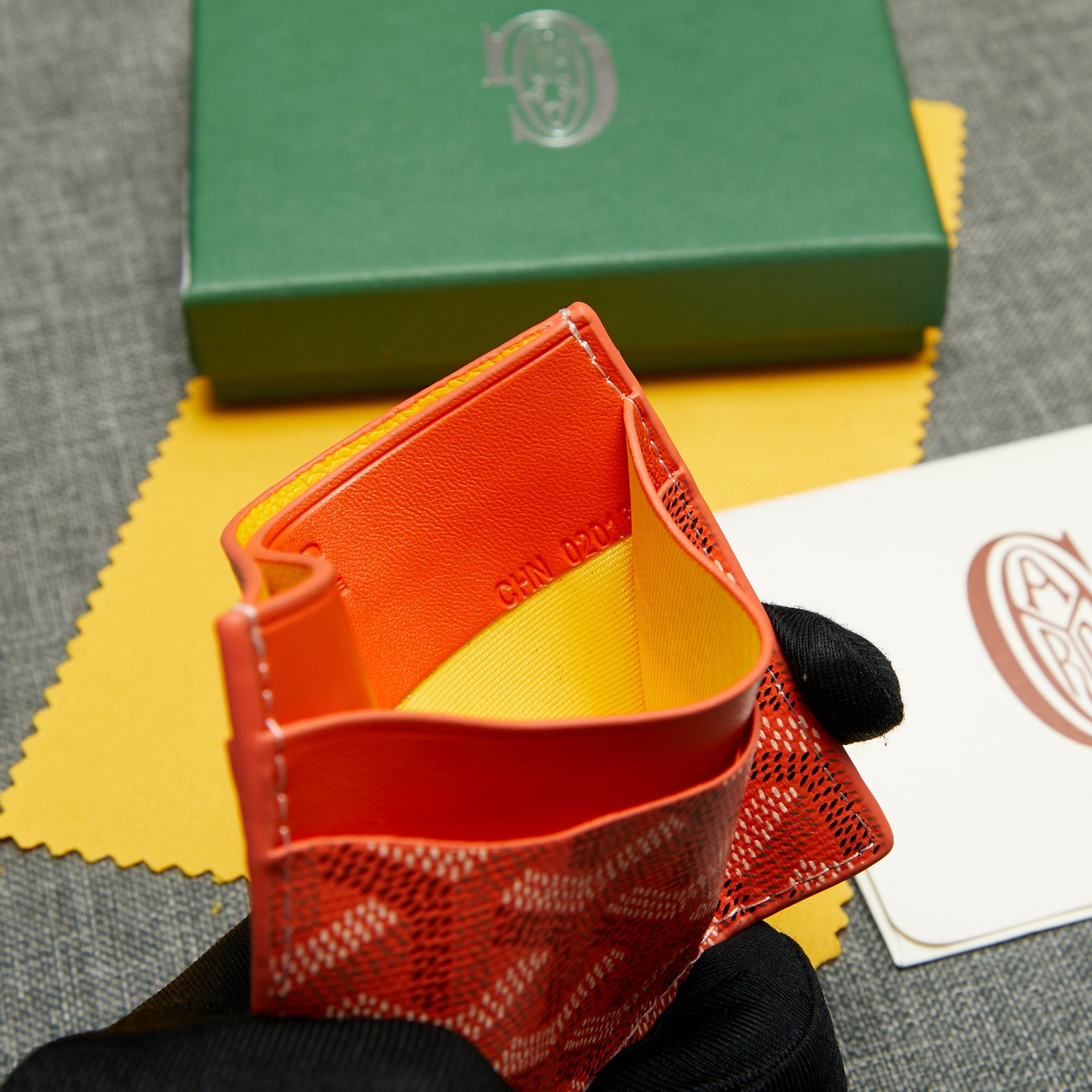 G09ard Wallet Orange