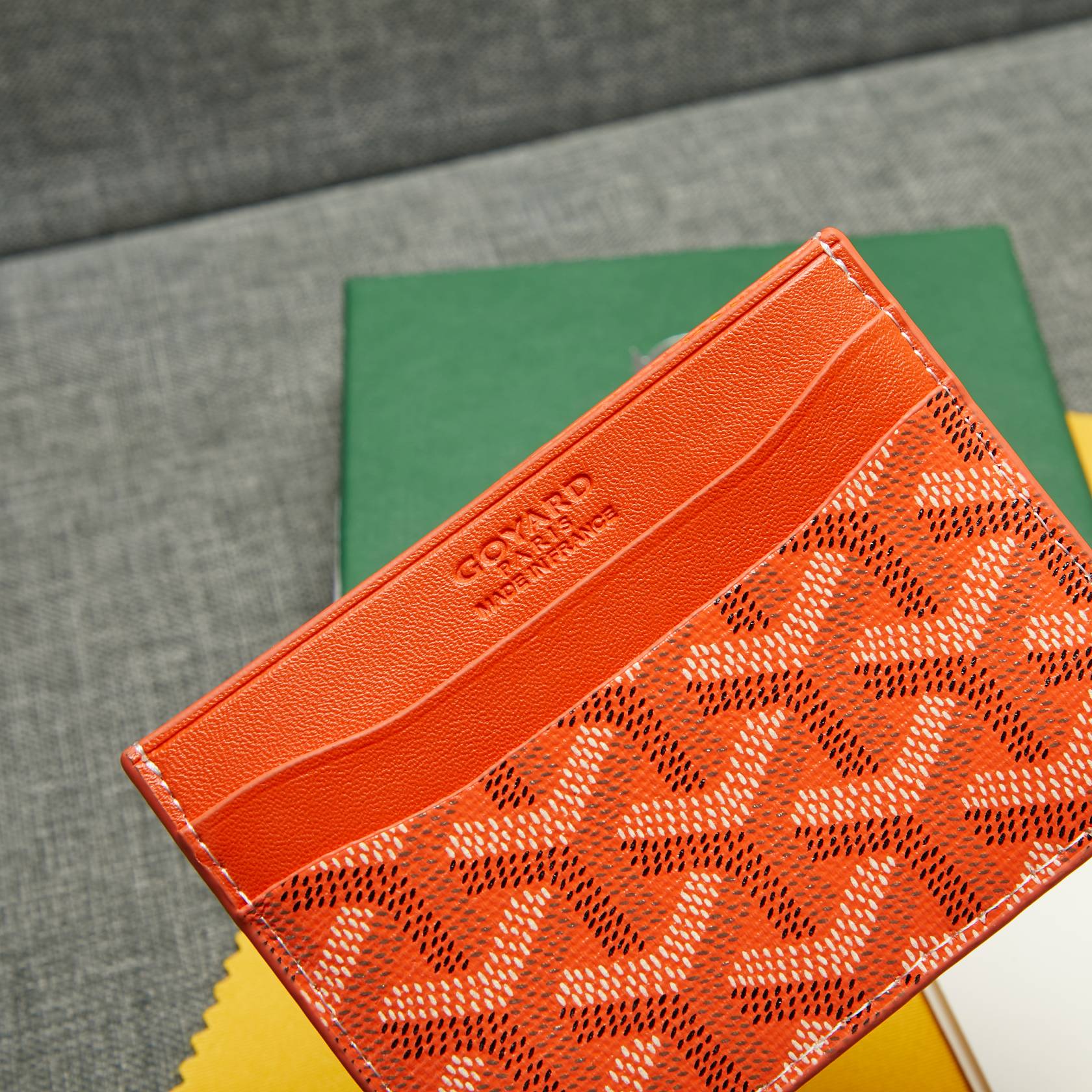 G09ard Wallet Orange