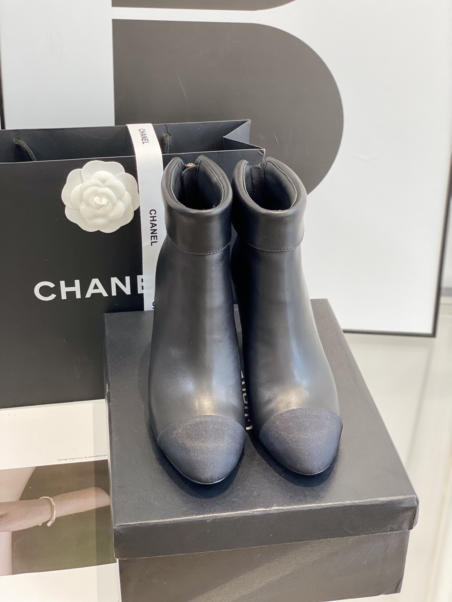 Ch**el Boots 013