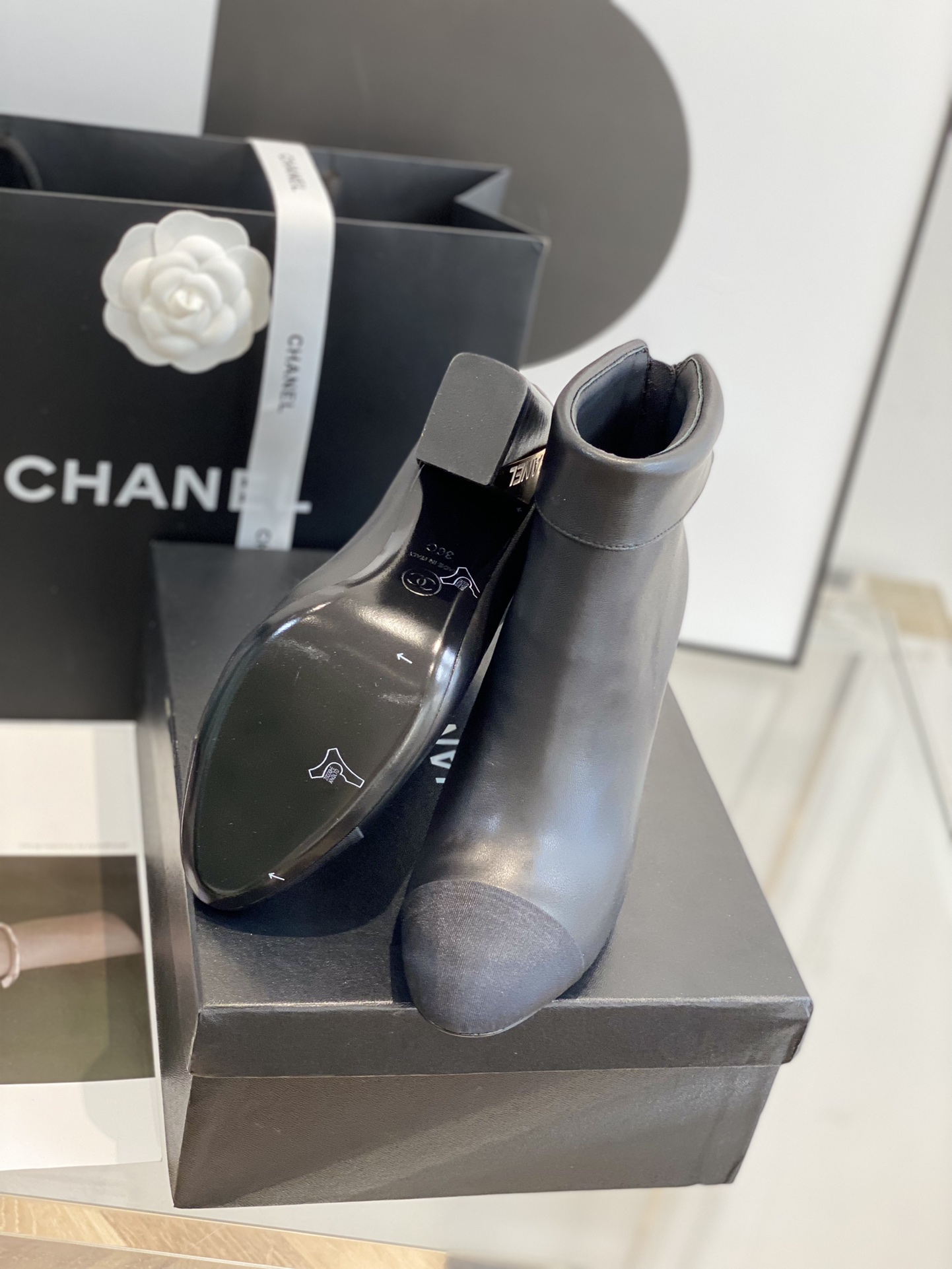 Ch**el Boots 013