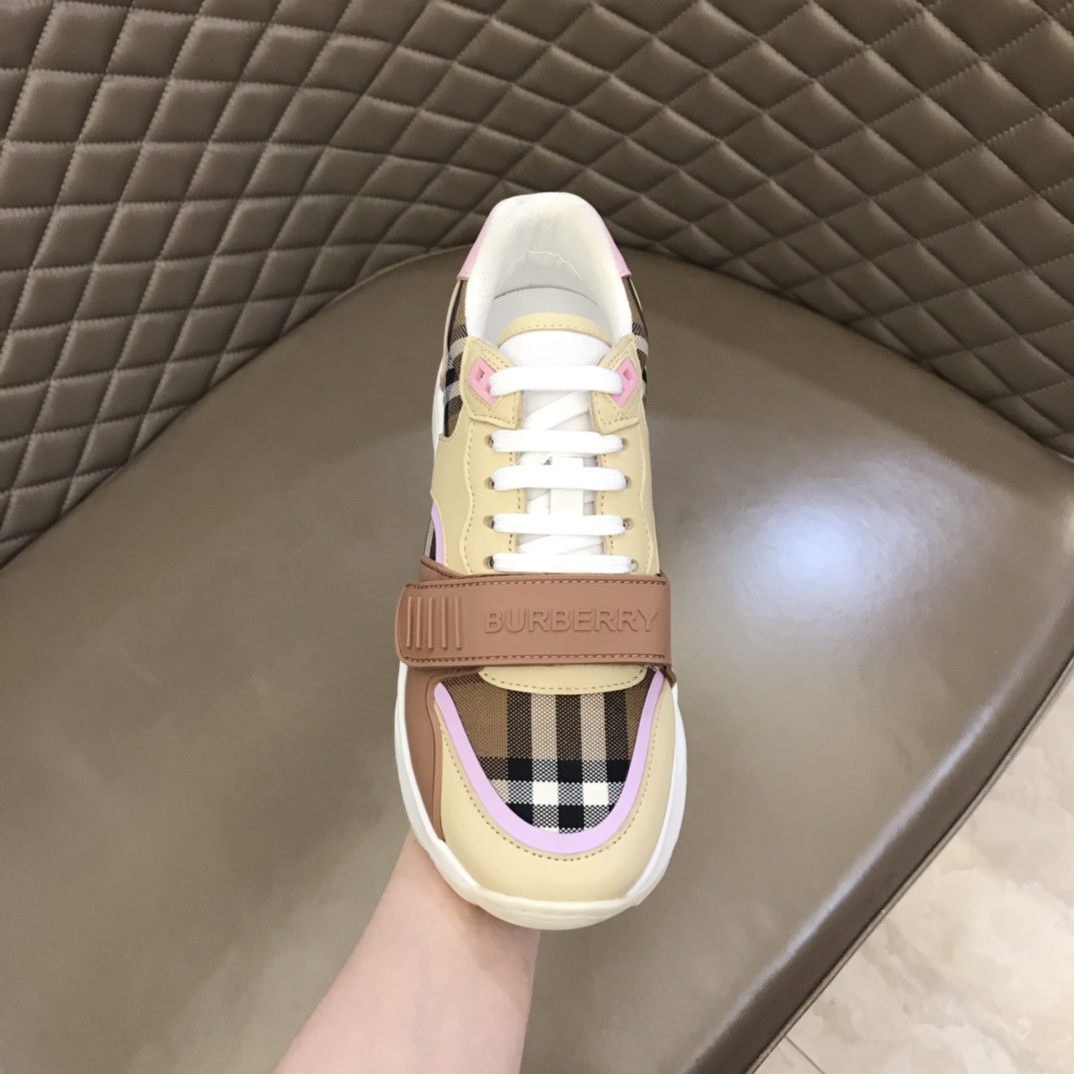 Bv*b*rry Sneakers 01