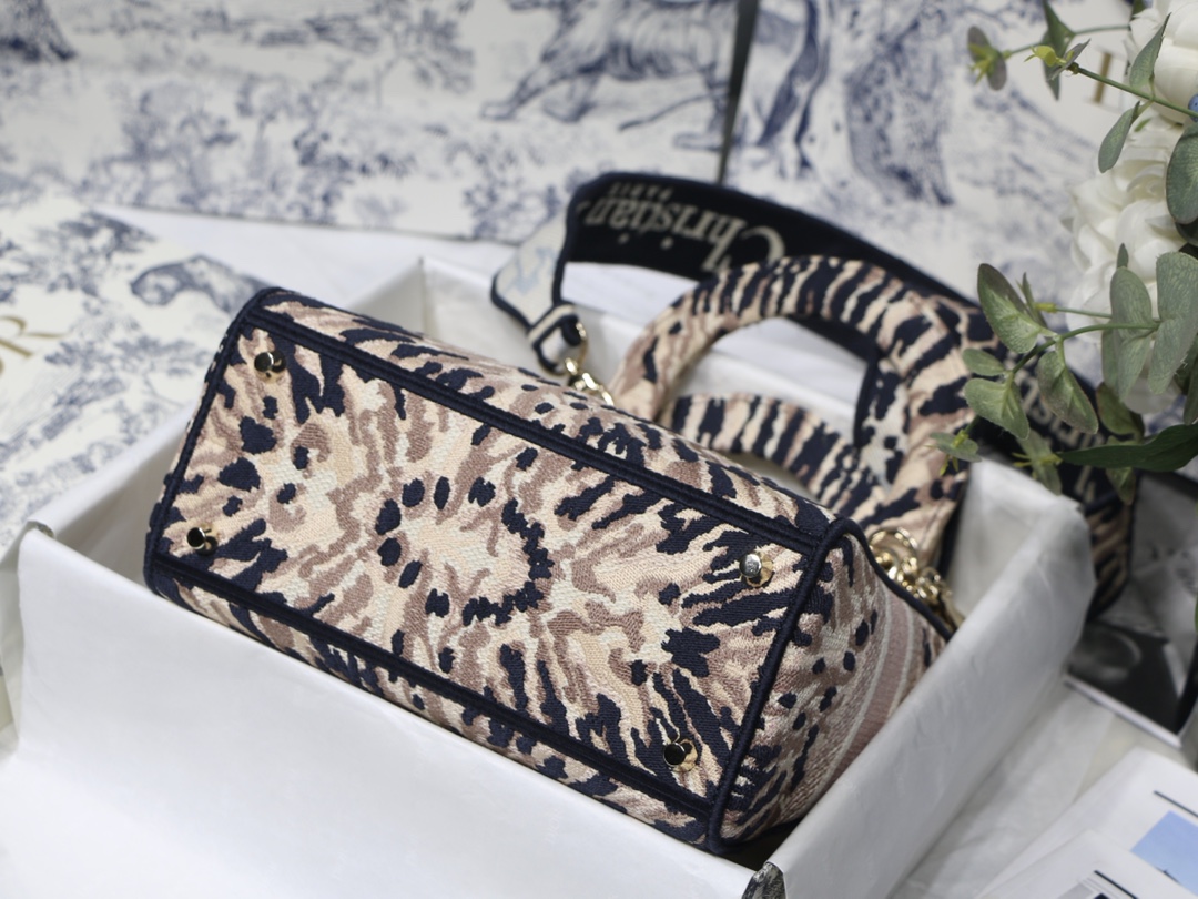 D10r Lady Bag 24cm 02