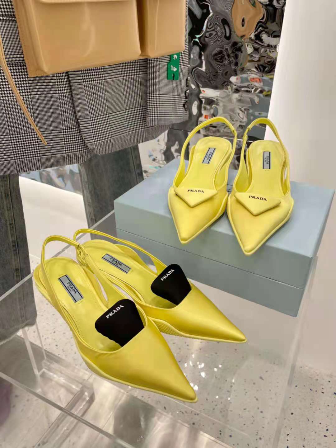 Pra*a Heels Yellow