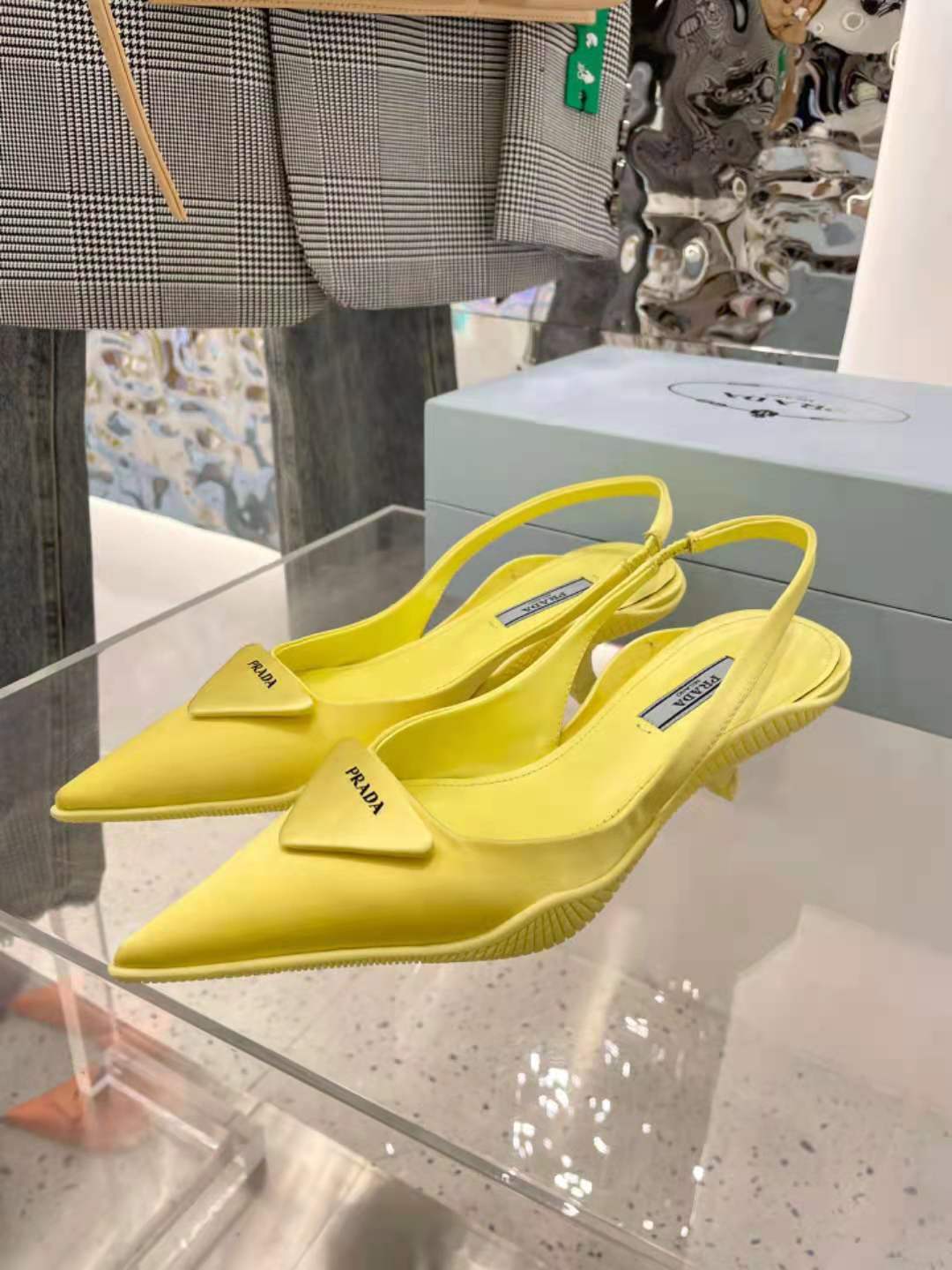 Pra*a Heels Yellow
