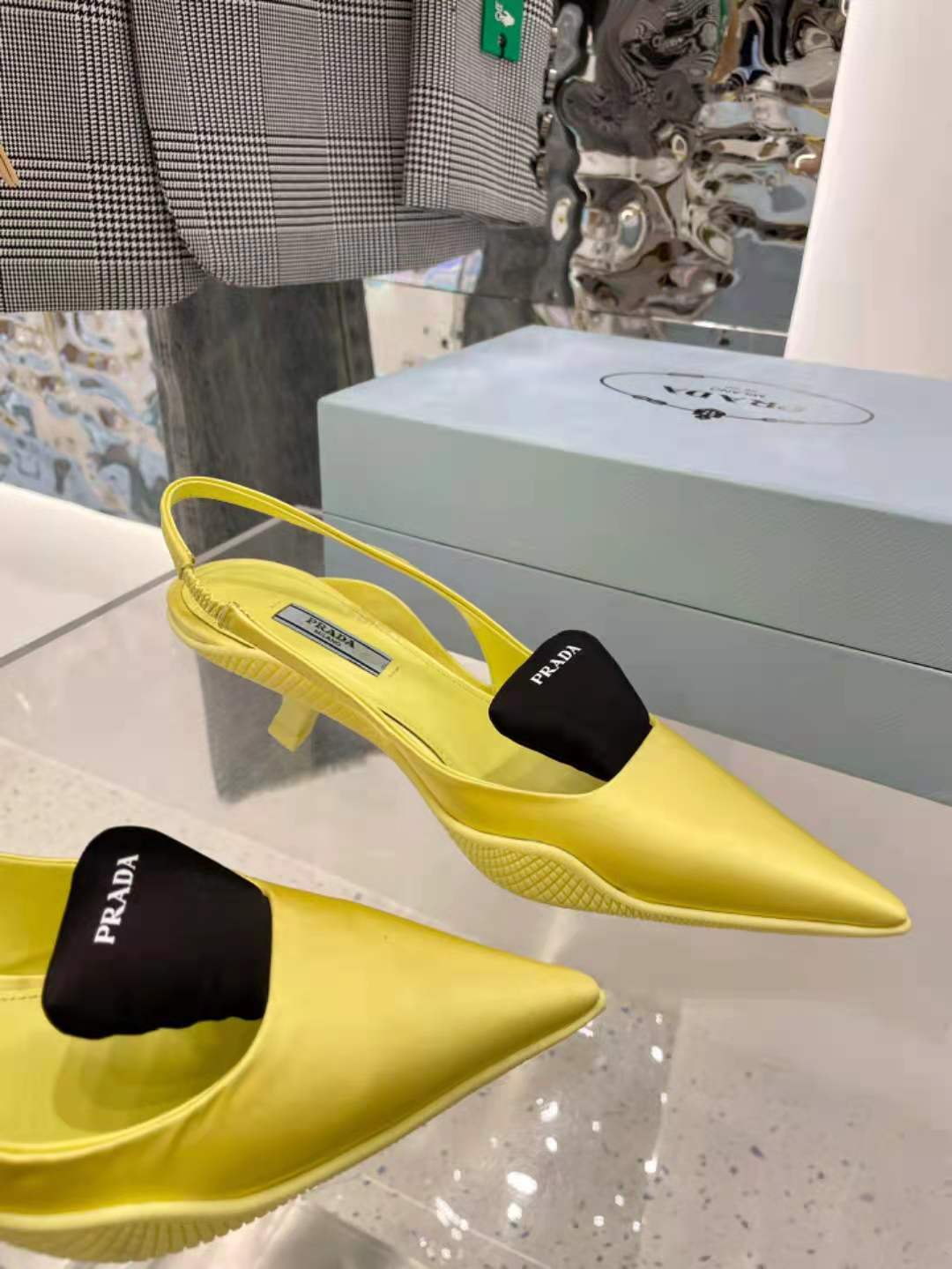 Pra*a Heels Yellow