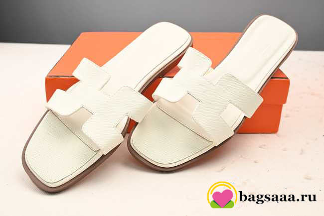 H**me5 Slippers White Leather