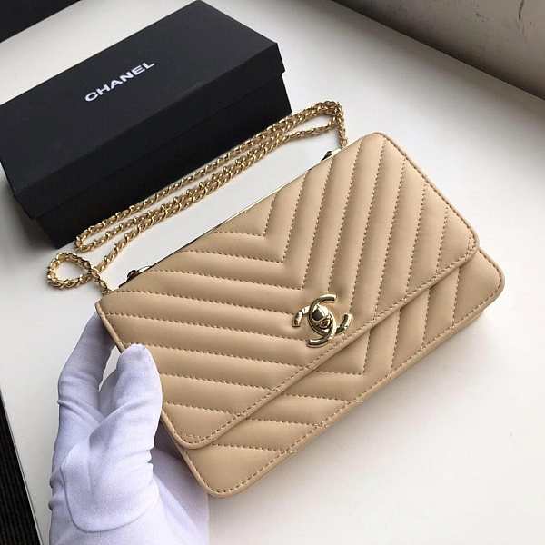 Bagsaaa Ch**el WOC Gold Hardware Lambskin Chevron Beige - 20x12x4.5cm