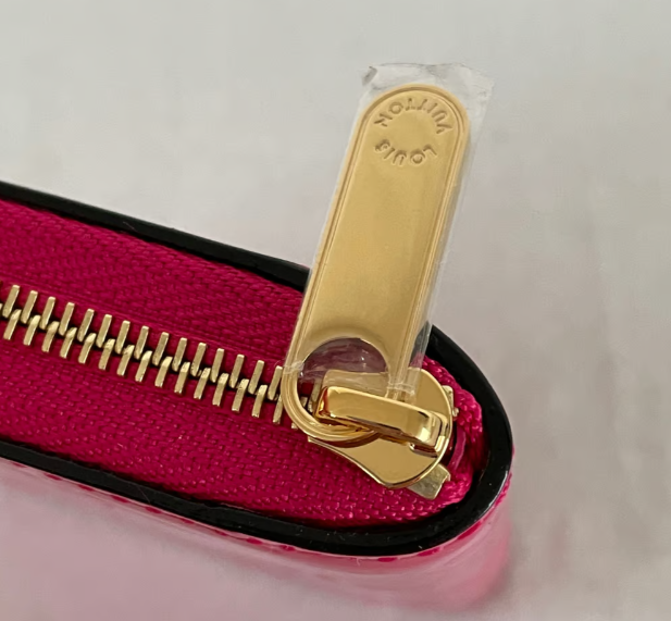 Bagsaaa L0vis Vvtt0n Zippy Coin Purse Monogram Verni Fuchsia M90589