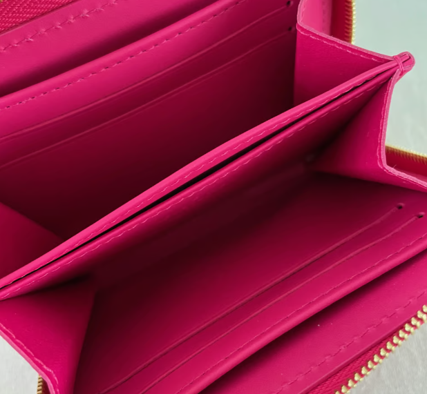 Bagsaaa L0vis Vvtt0n Zippy Coin Purse Monogram Verni Fuchsia M90589