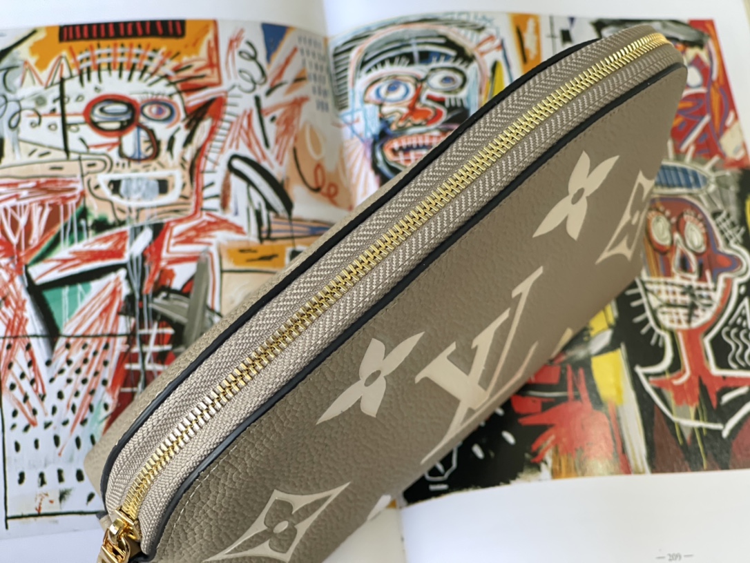 Bagsaaa L0vis Vvtt0n Cosmetic Pouch PM Creme - 19 x 12 x 6 cm
