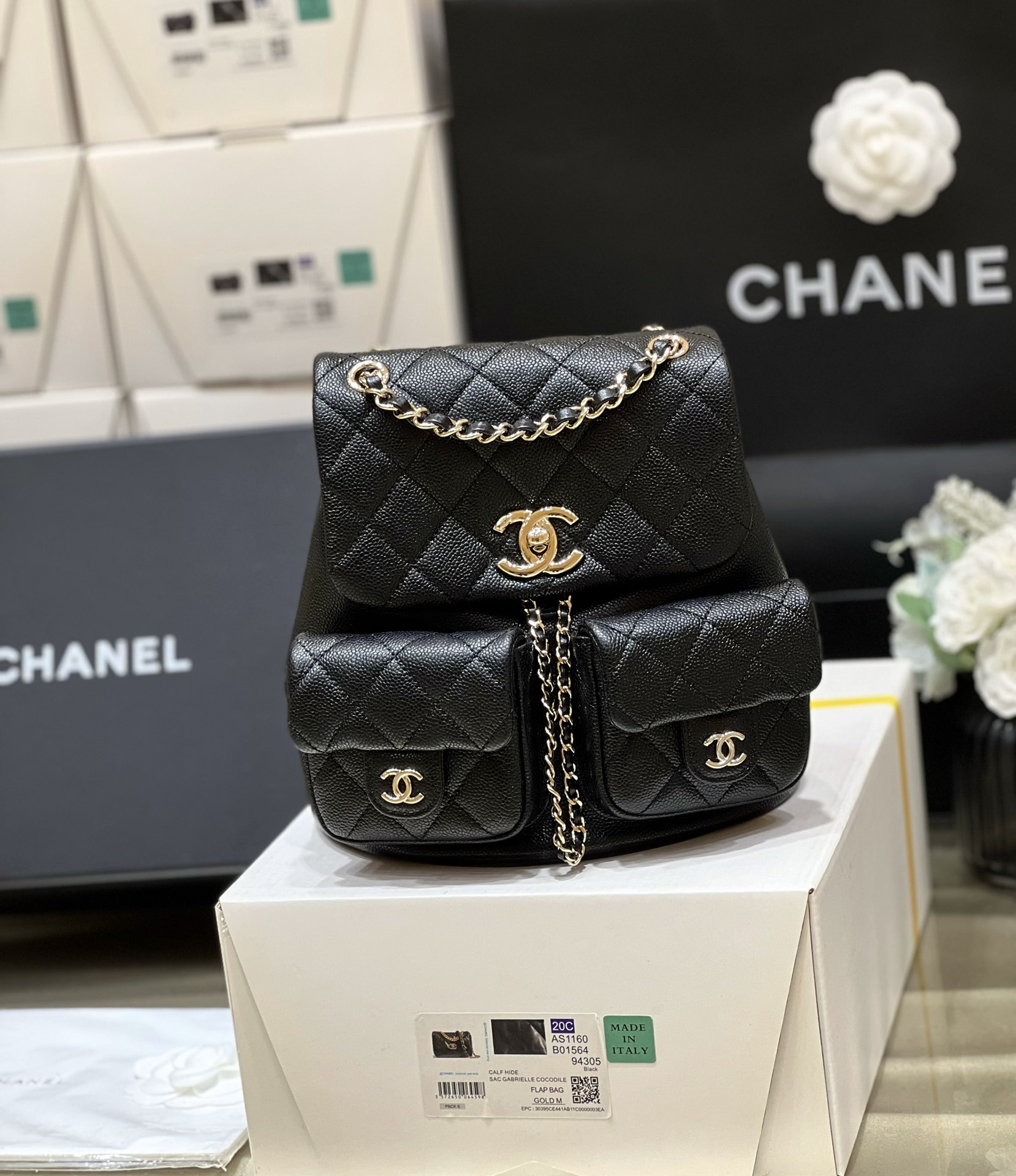 Bagsaaa Small Backpack Grained Shiny Calfskin & Gold-Tone Metal Black - 21*20*12cm