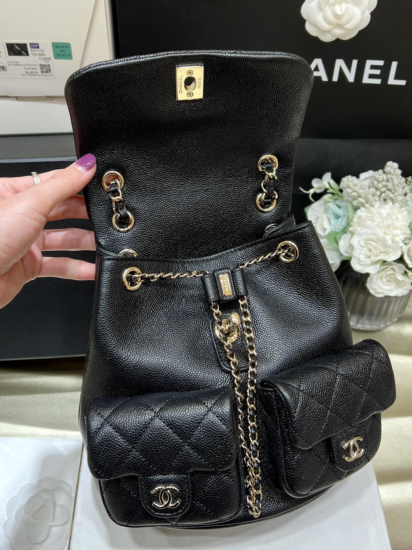 Bagsaaa Small Backpack Grained Shiny Calfskin & Gold-Tone Metal Black - 21*20*12cm