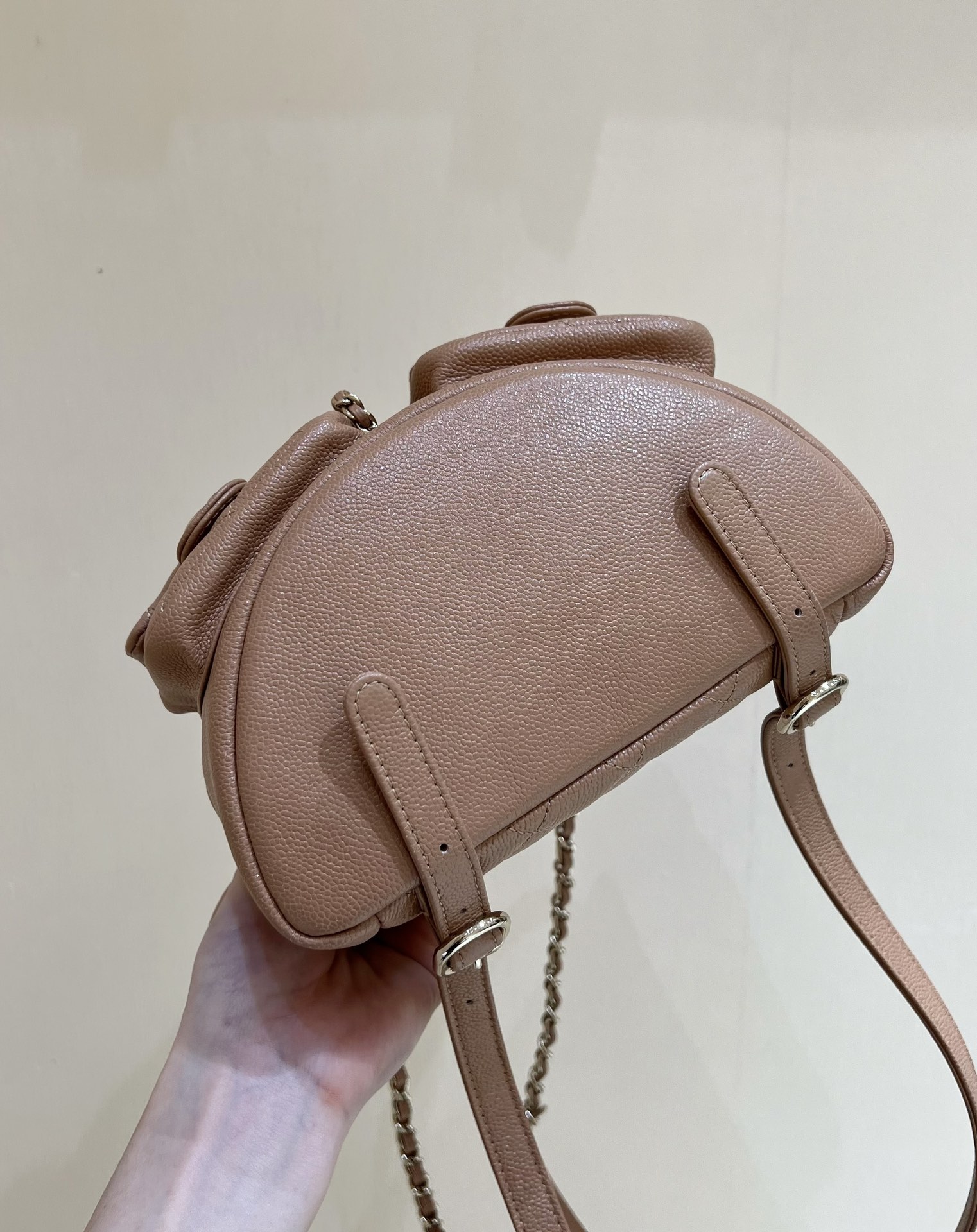 Bagsaaa Small Backpack Grained Shiny Calfskin & Gold-Tone Metal Nude - 21*20*12cm