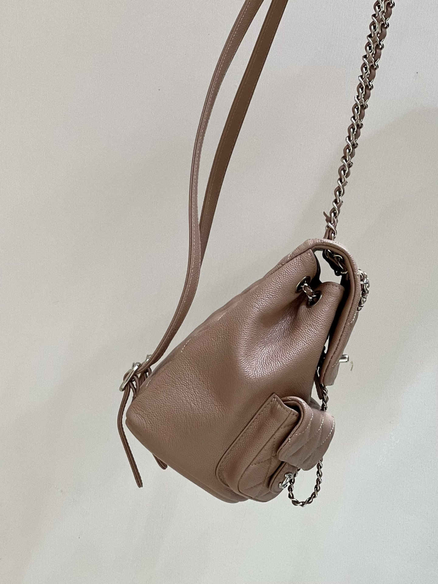 Bagsaaa Small Backpack Grained Shiny Calfskin & Gold-Tone Metal Nude - 21*20*12cm