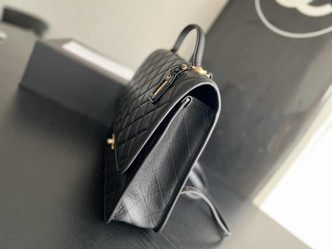Bagsaaa Ch**el Backpack Calfskin gold tone metal black - 31.5cmx31cmx9cm
