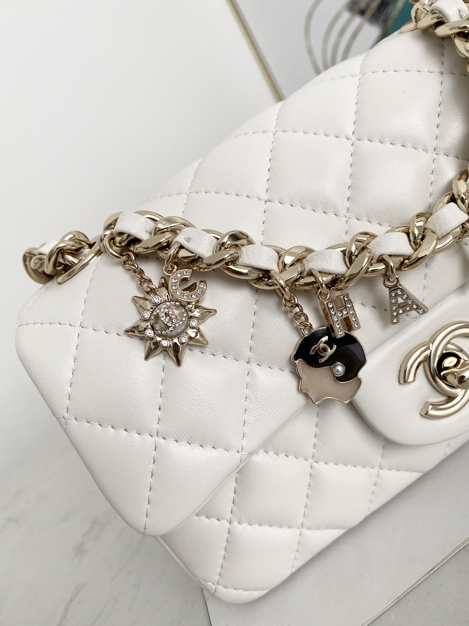 Bagsaaa Ch**el Charm Flap Bag White - 20cm