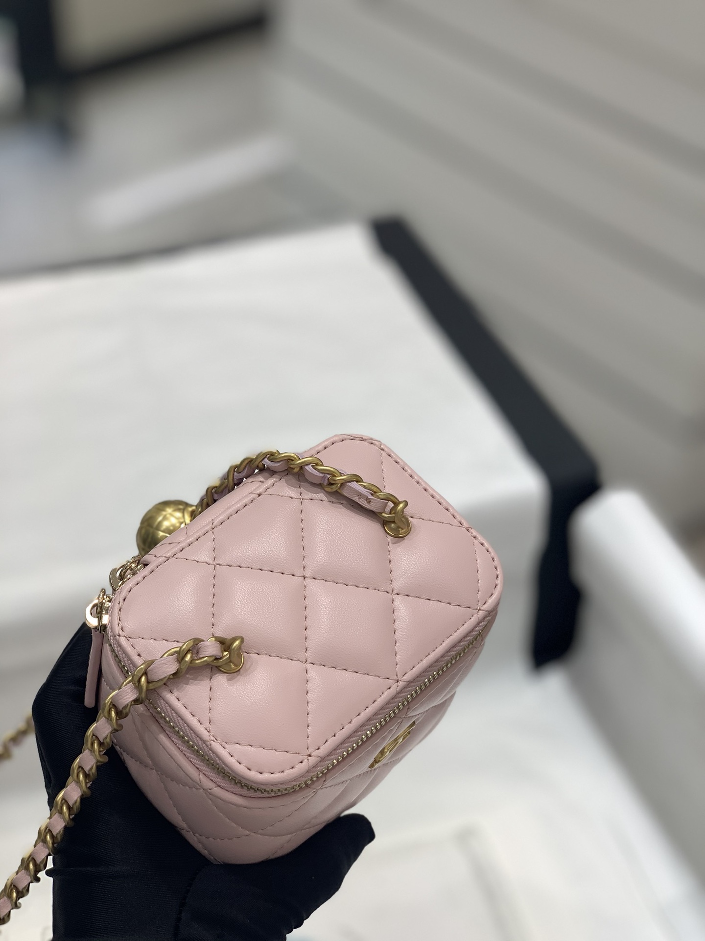 Bagsaaa Ch**el Clutch With Chain AP1447 Pink Lambskin - 8.5-11-7cm