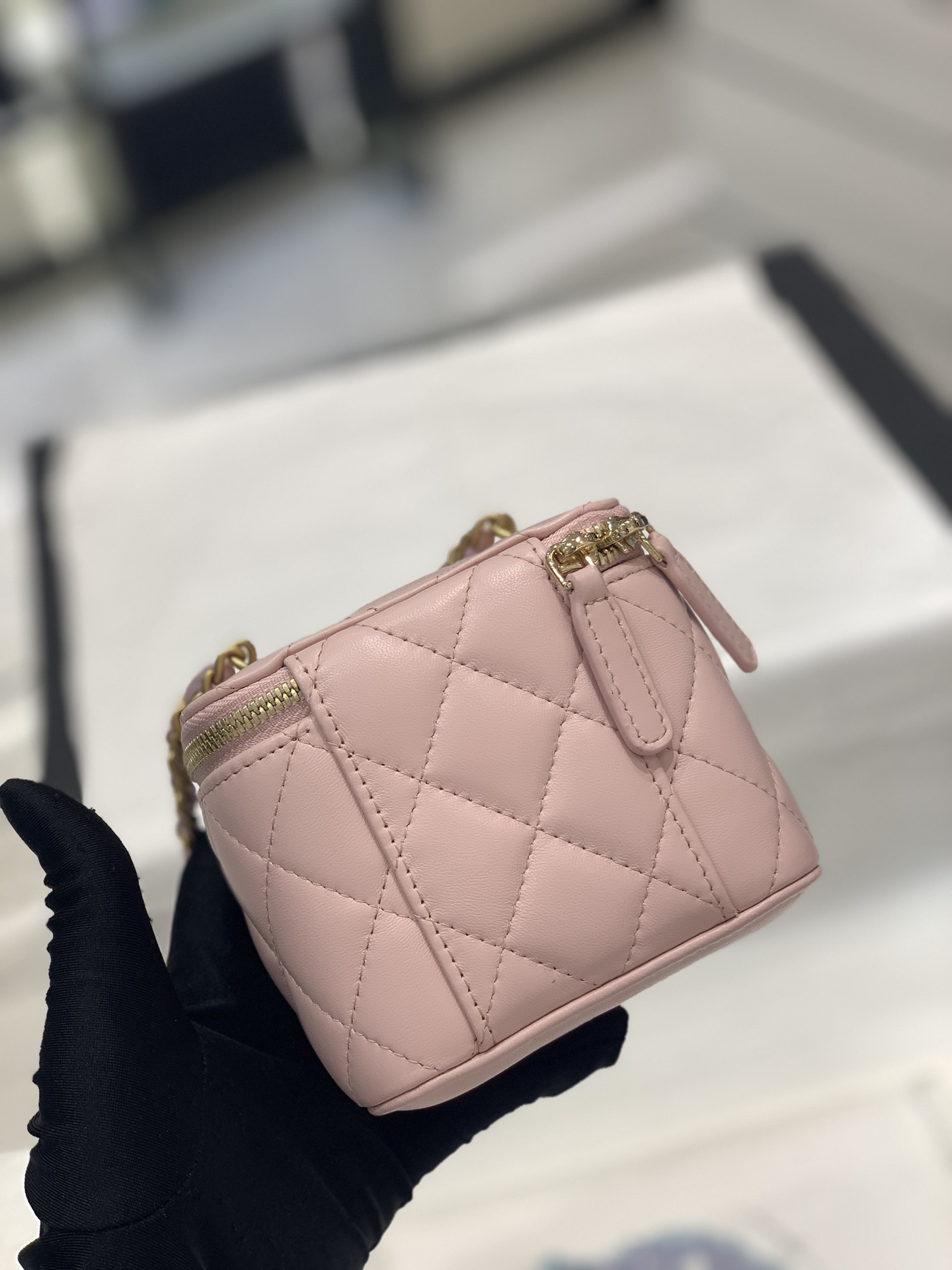 Bagsaaa Ch**el Clutch With Chain AP1447 Pink Lambskin - 8.5-11-7cm