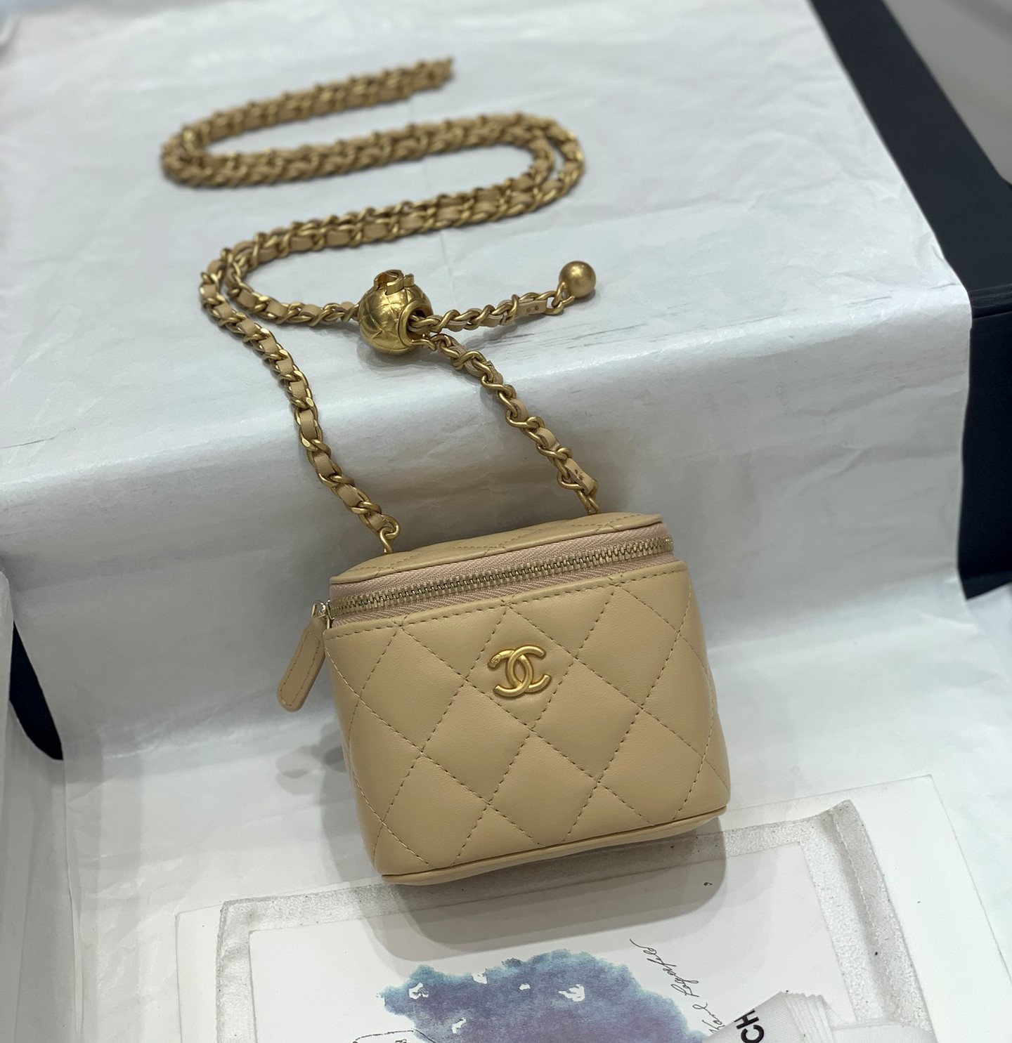 Bagsaaa Ch**el Clutch With Chain AP1447 Beige Lambskin - 8.5-11-7cm