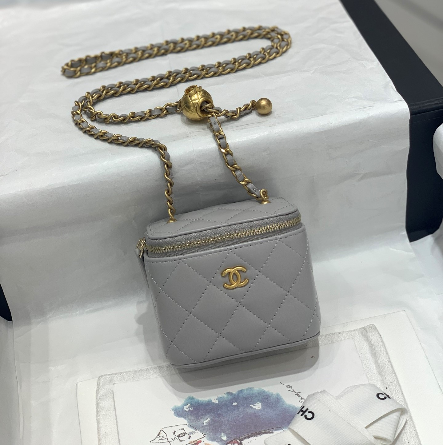 Bagsaaa Ch**el Clutch With Chain Gray Lambskin - 8.5 × 11 × 7 cm