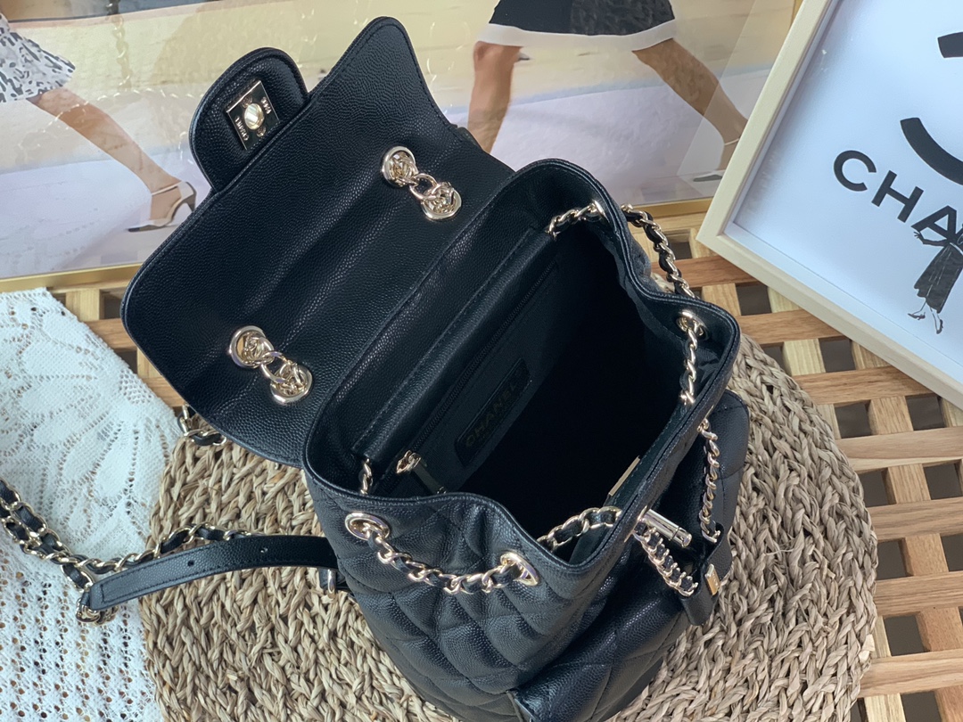 Bagsaaa Ch**el 22S Backpack in Black Caviar - 16 x 26 x 15 cm