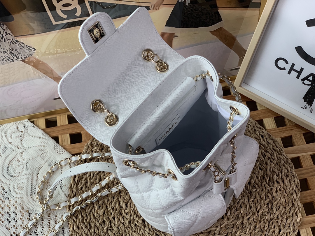 Bagsaaa Ch**el 22S Backpack in White Caviar - 16 x 26 x 15 cm