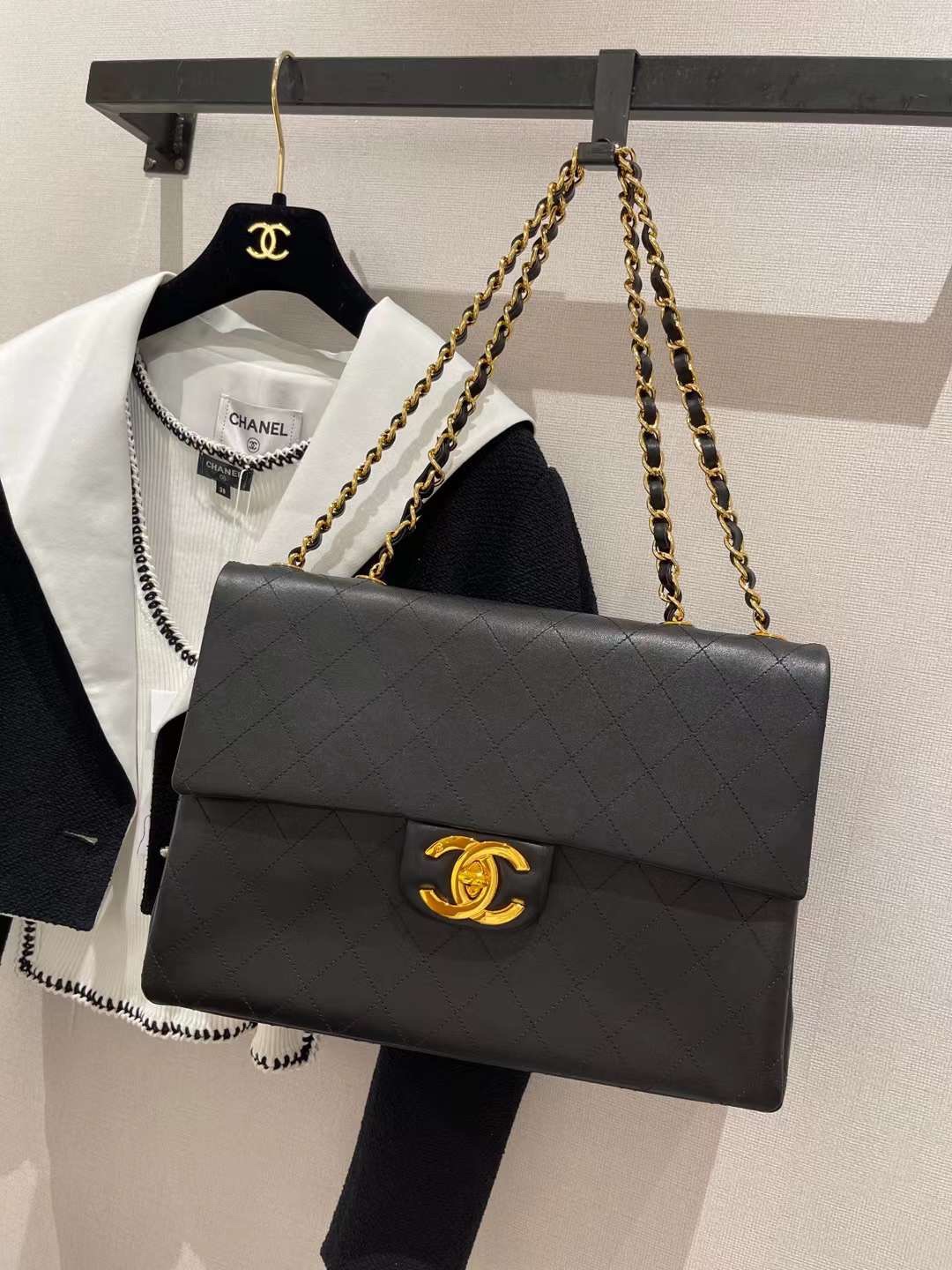 Bagsaaa Ch**el Vintage Single Flap Bag - 35cm