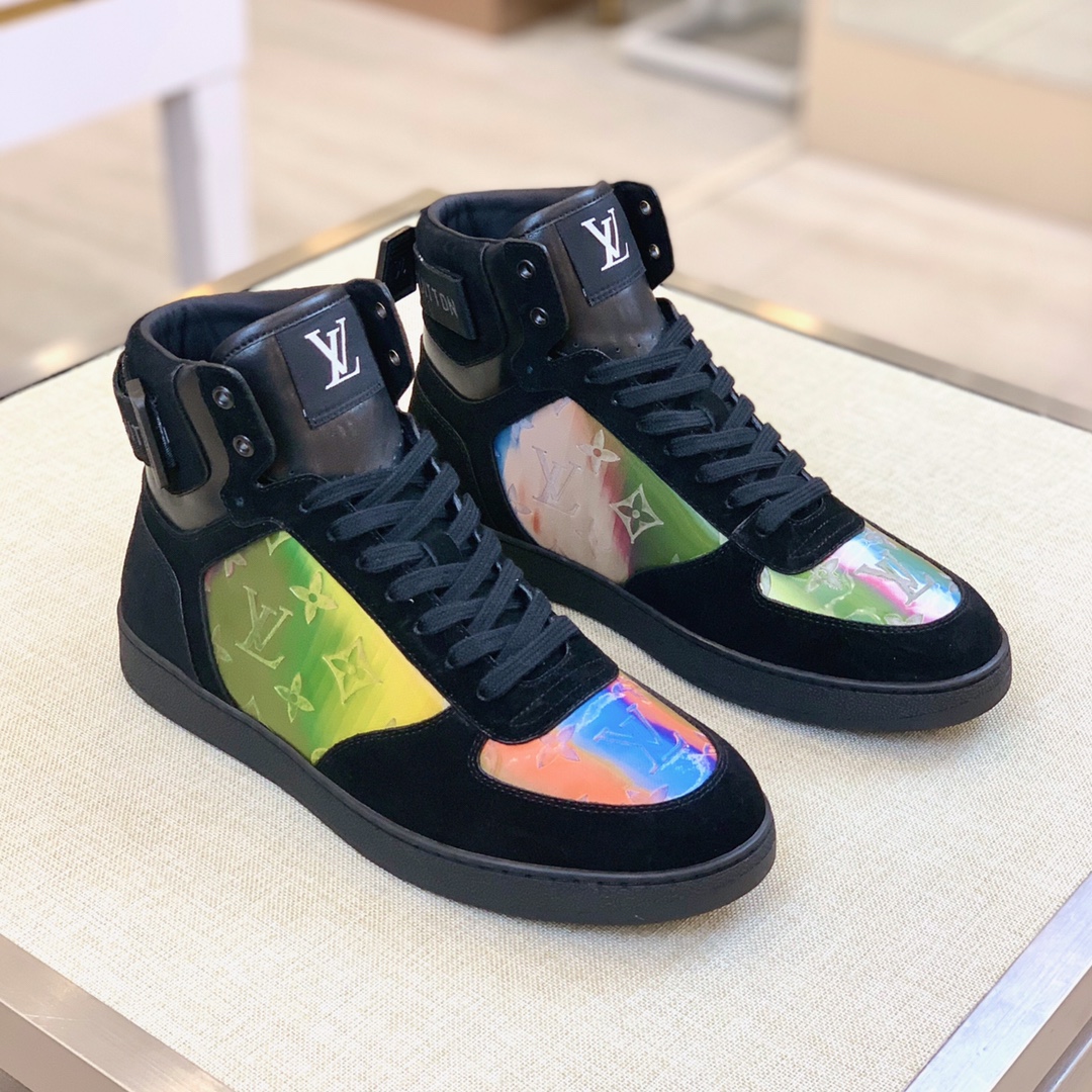 Bagsaaa L0vis Vvtt0n IRIDESCENT RIVOLI TRAINER