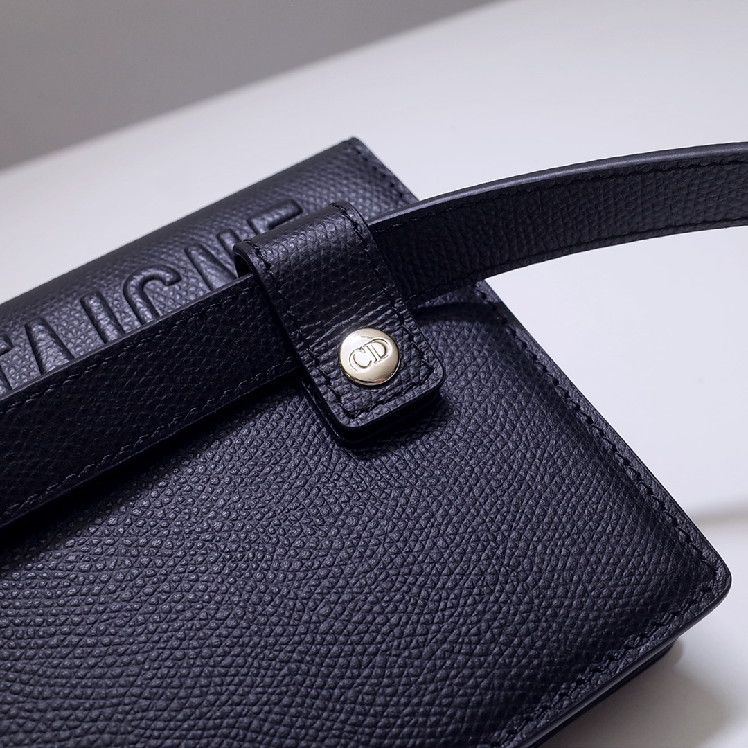 Bagsaaa D10r 2-IN-1 30 MONTAIGNE POUCH BLACK - 19 x 12.5 x 4 cm