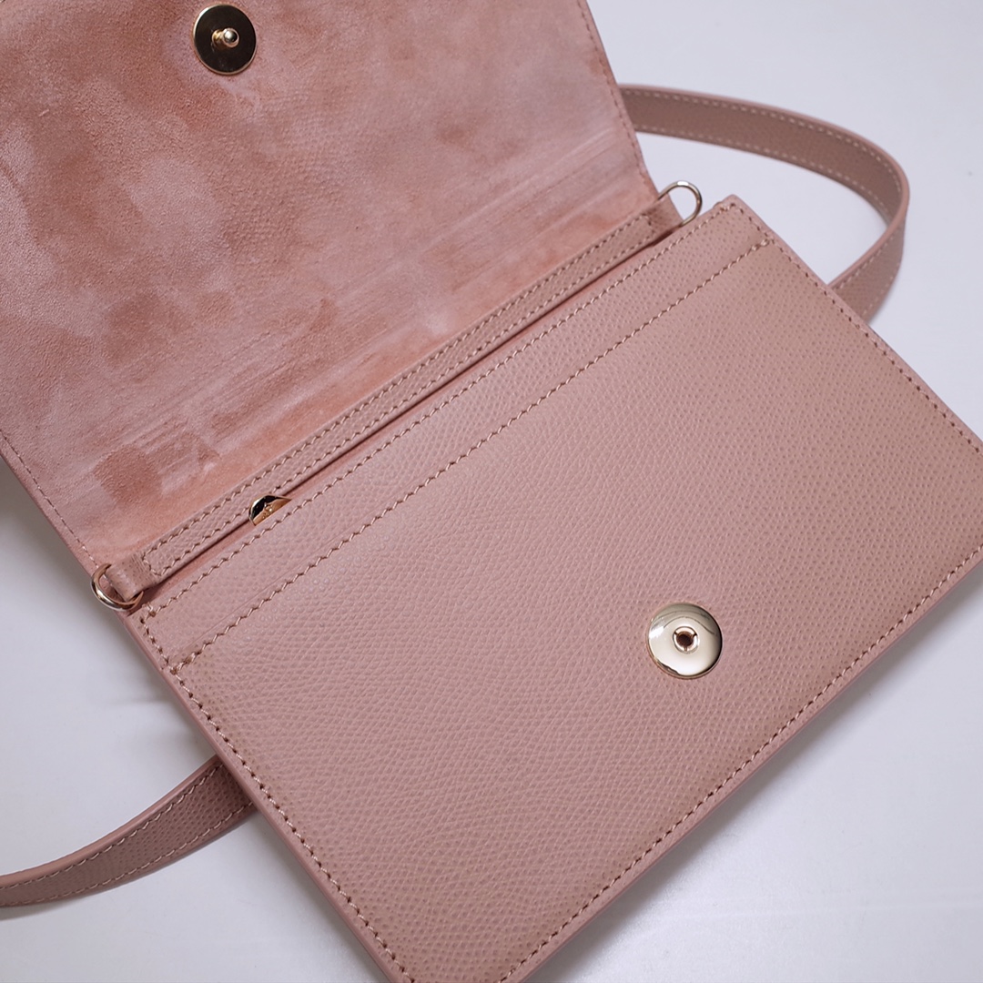 Bagsaaa D10r 2-IN-1 30 MONTAIGNE POUCH PINK - 19 x 12.5 x 4 cm