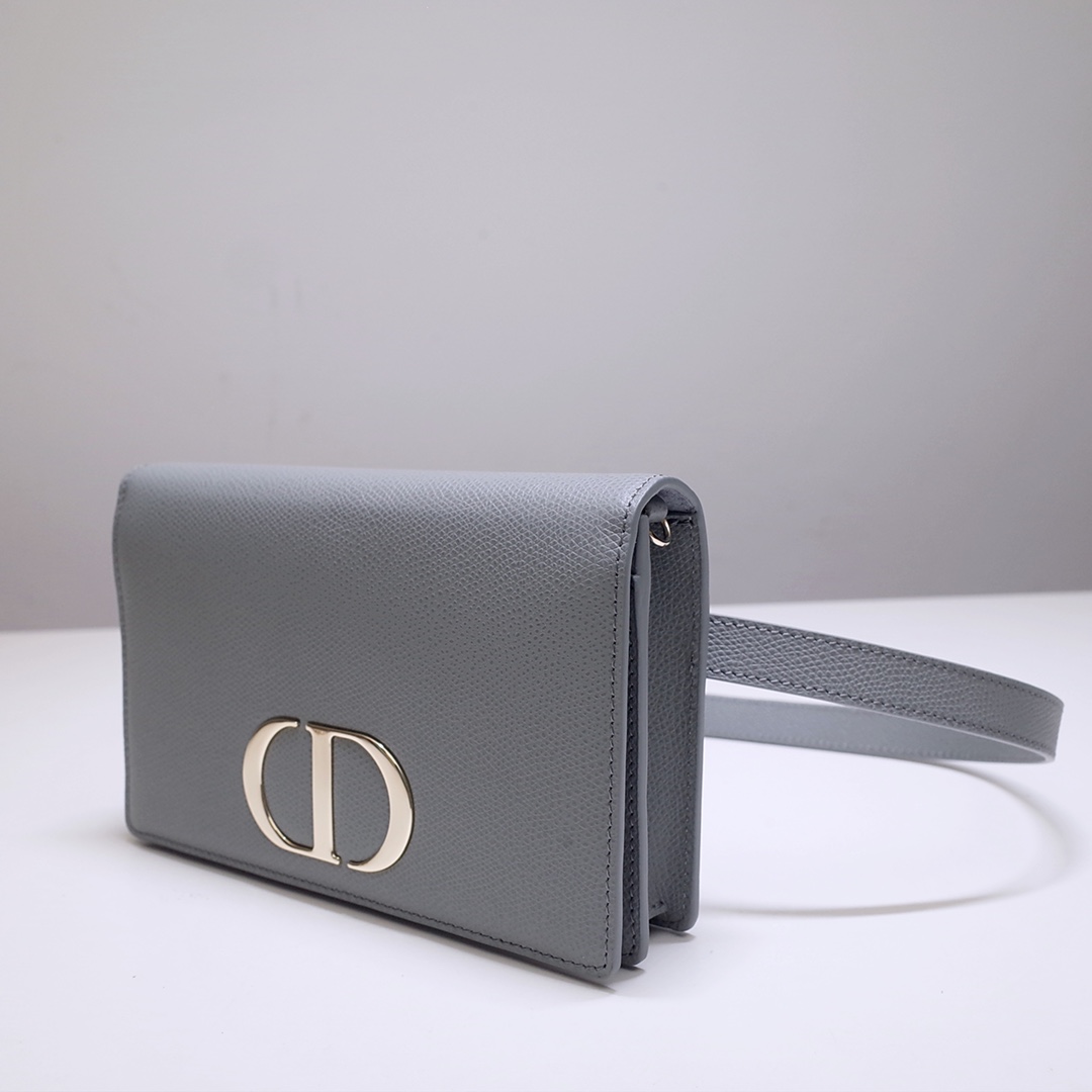 Bagsaaa D10r 2-IN-1 30 MONTAIGNE POUCH BLUE - 19 x 12.5 x 4 cm