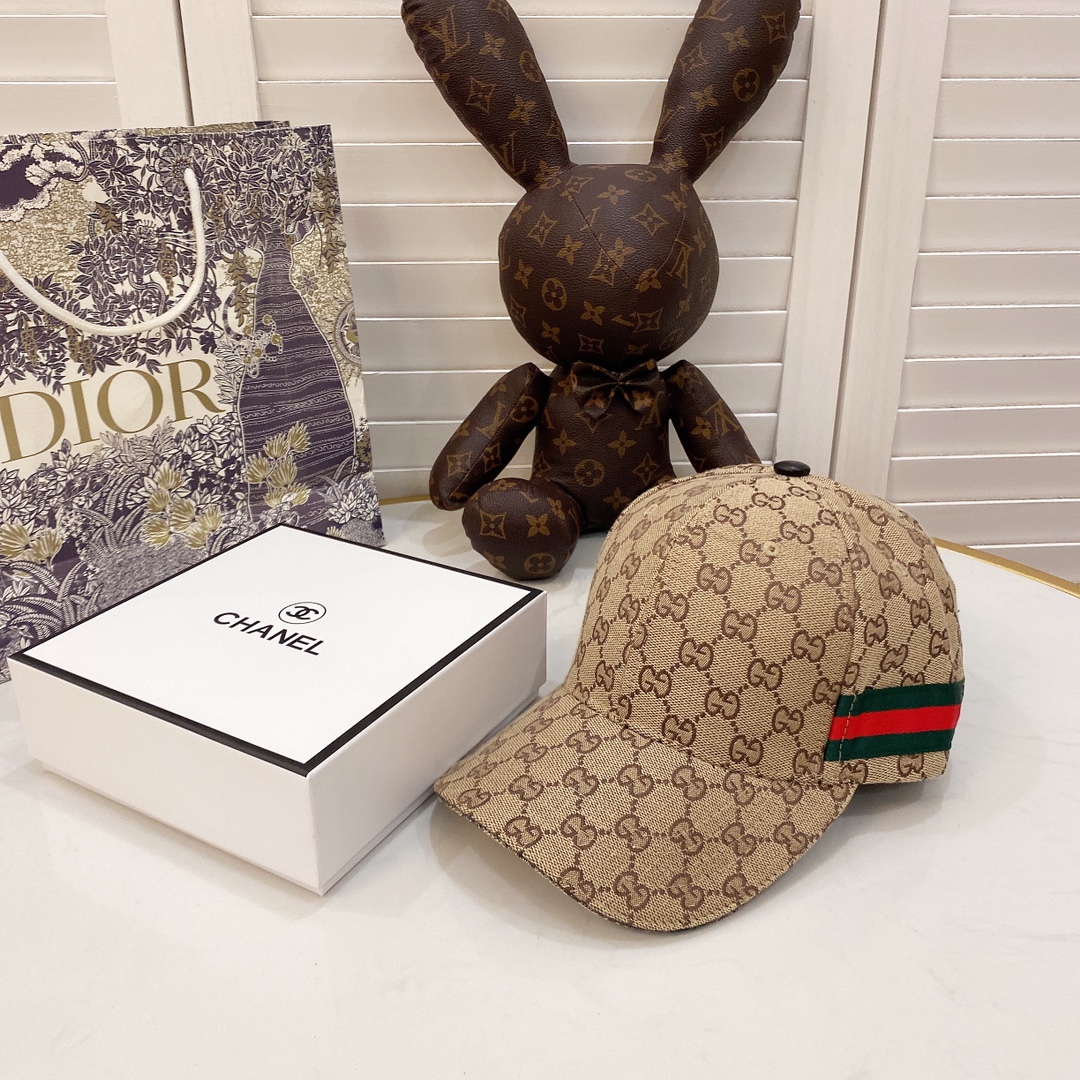 Bagsaaa Gvc*1 GG Canvas Baseball Cap 