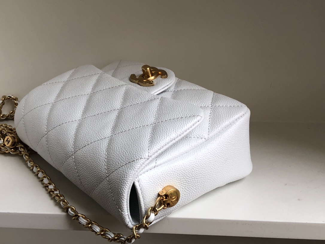 Bagsaaa Ch**el Caviar Quilted Square Mini White 21K - 19x13x17cm