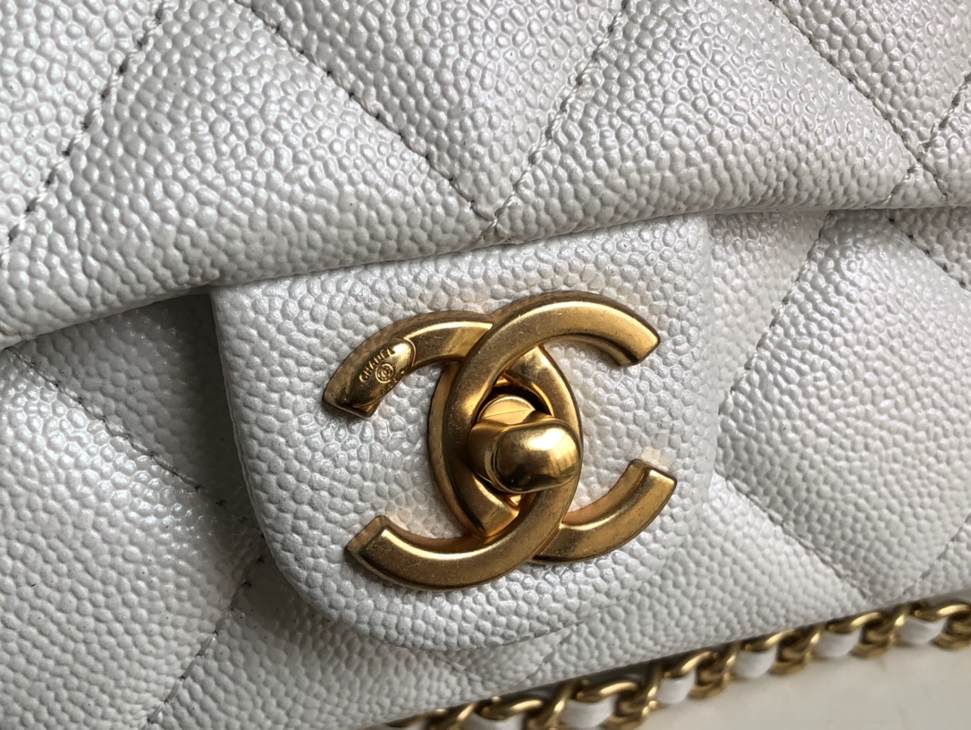 Bagsaaa Ch**el Caviar Quilted Square Mini White 21K - 19x13x17cm