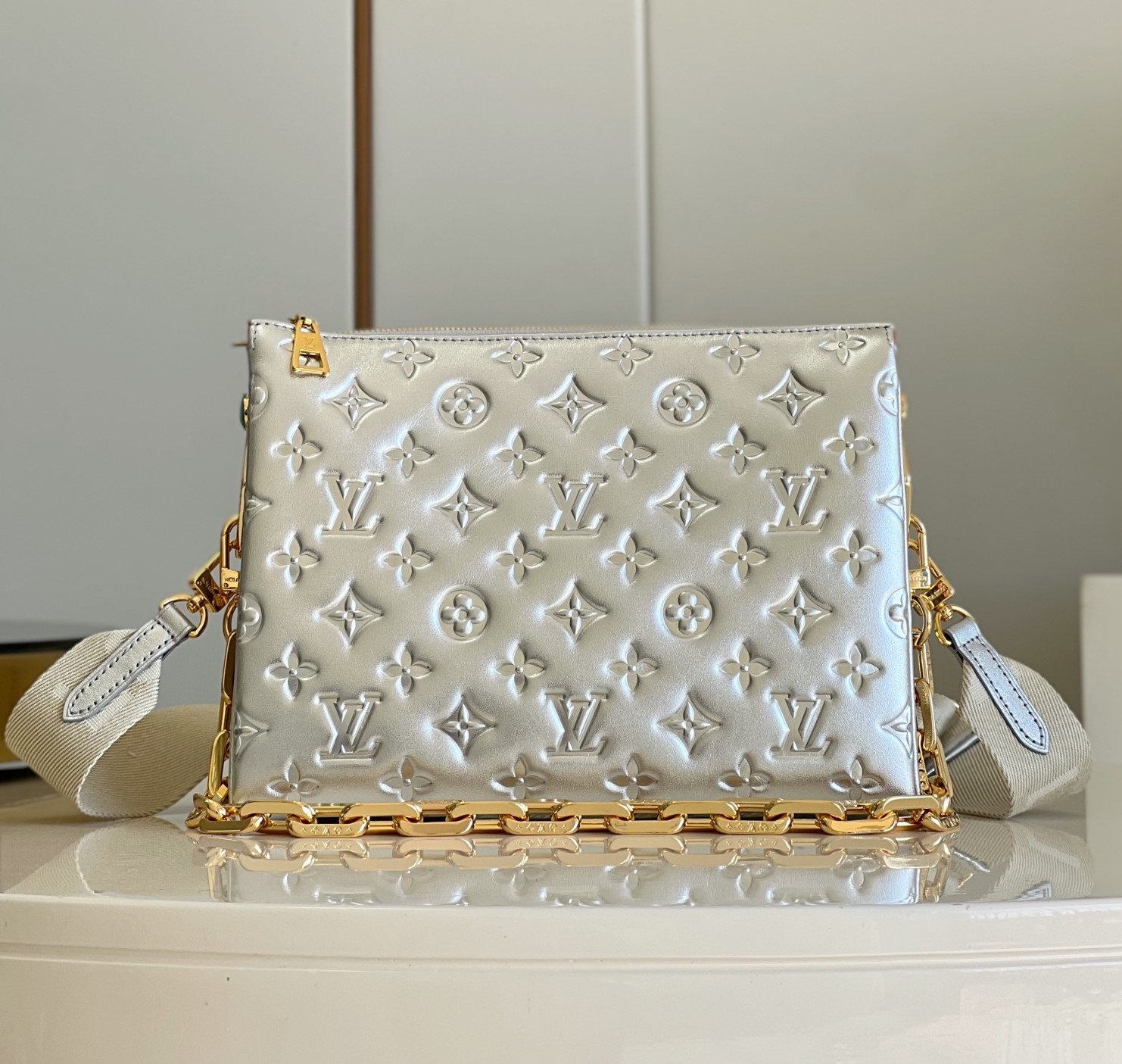 Bagsaaa L0vis Vvtt0n Coussin PM Silver Color - 26 x 20 x 12 cm