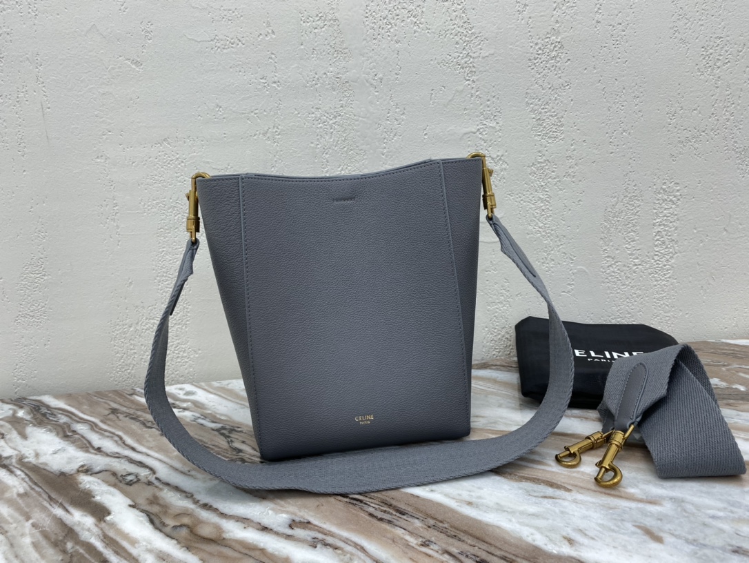 Bagsaaa Ce1i*e Sangle Small Bucket Bag in Grey - 18 X 25 X 12 CM