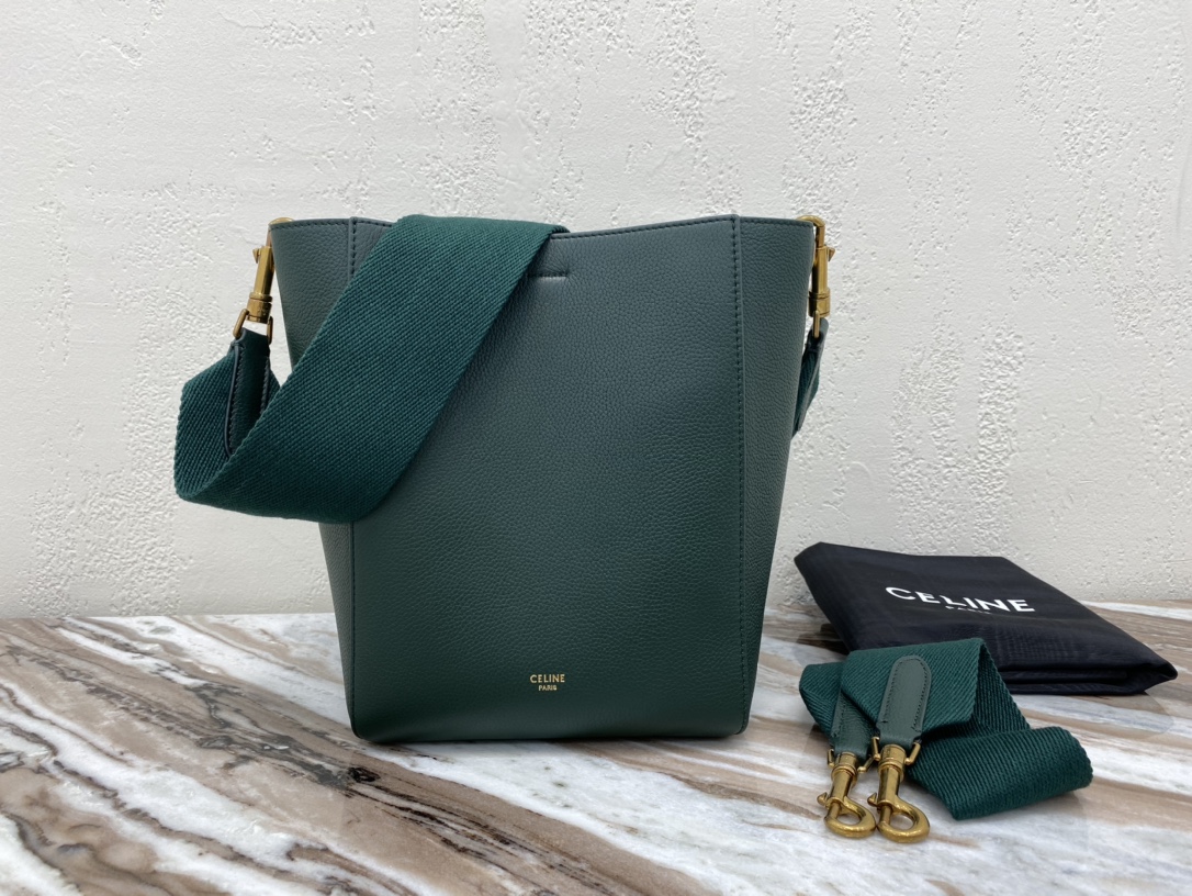 Bagsaaa Ce1i*e Sangle Small Bucket Bag in Green - 18 X 25 X 12 CM