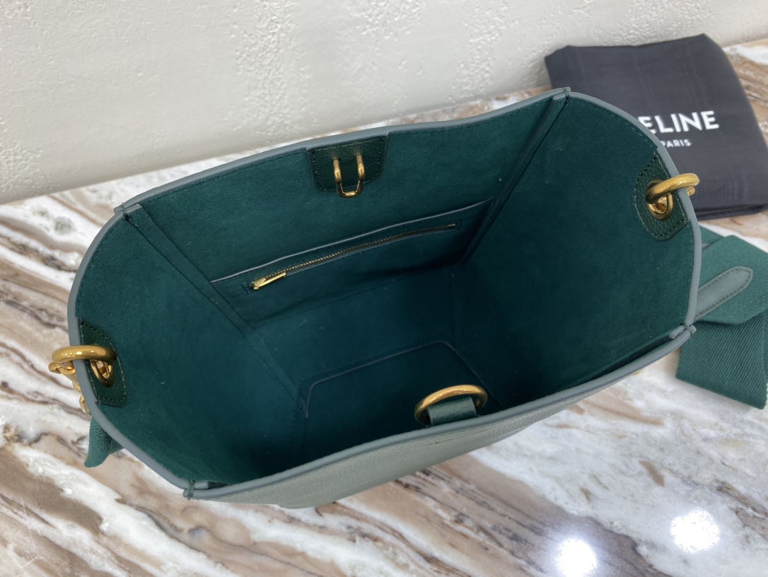Bagsaaa Ce1i*e Sangle Small Bucket Bag in Green - 18 X 25 X 12 CM