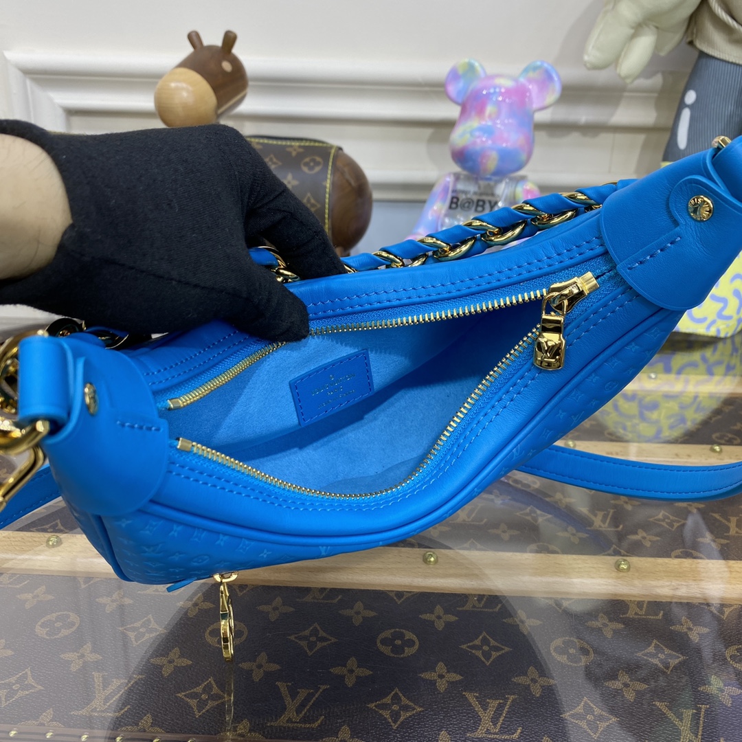 Bagsaaa L0vis Vvtt0n Loop H27 Calfskin Blue - 23 x 13 x 6 cm