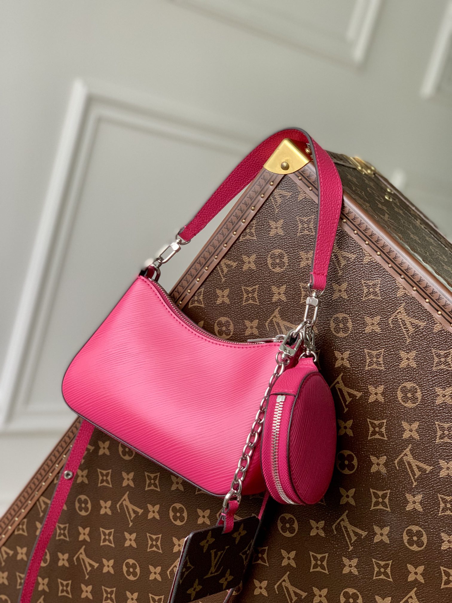 Bagsaaa L0vis Vvtt0n Marellini pink bag - 19 x 13.5 x 6.5 cm