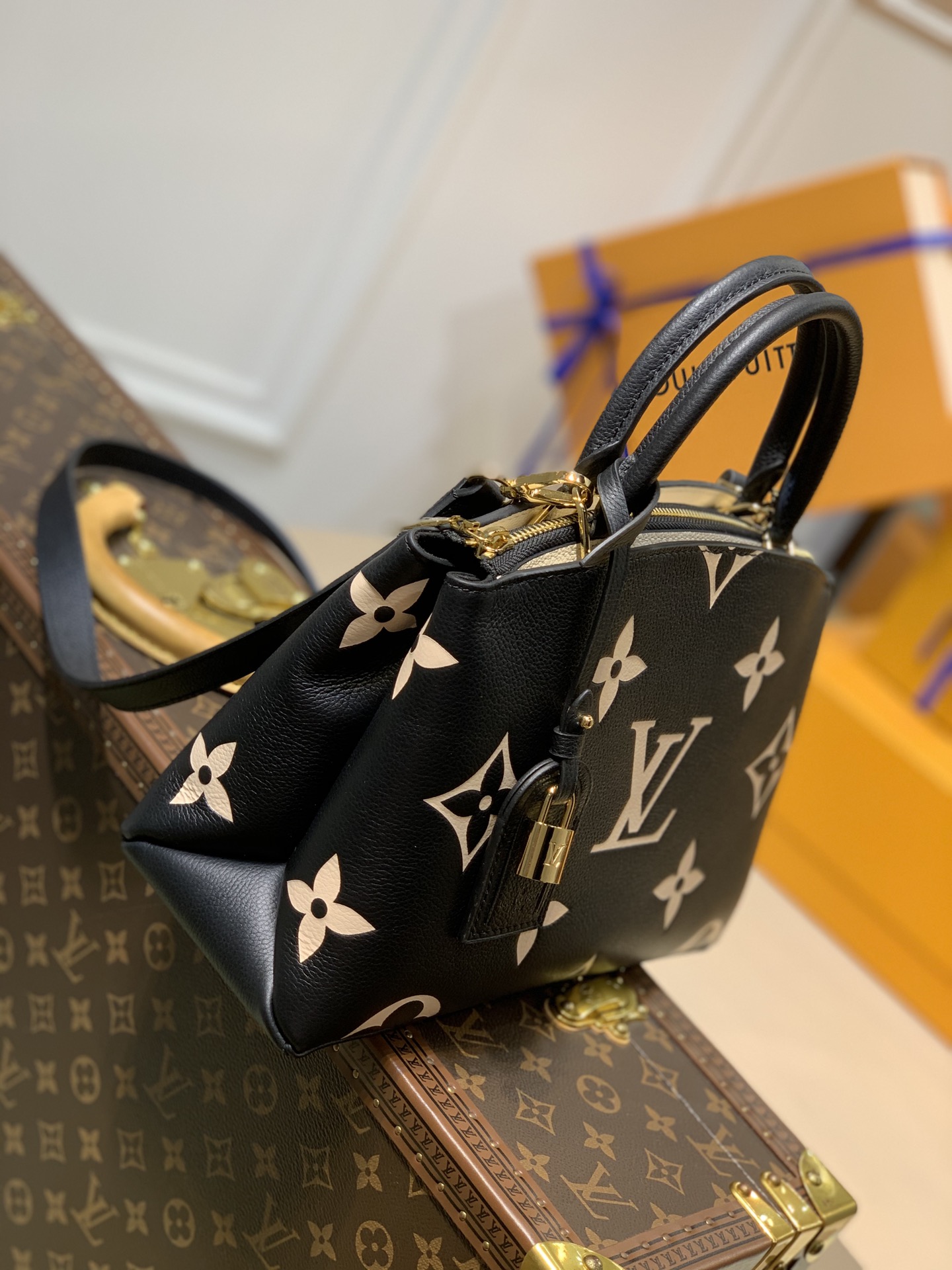 Bagsaaa L0vis Vvtt0n Petit Palais Black/beige - 29 x 18 x 12.5 cm