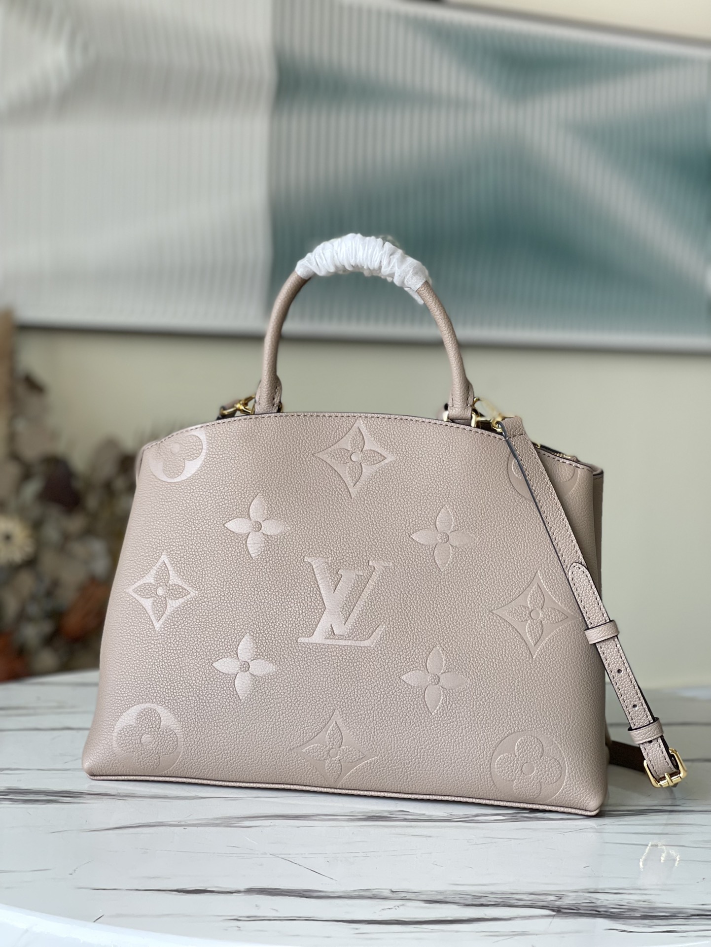 Bagsaaa L0vis Vvtt0n Petit Palais Tourterelle beige Monogram Empreinte embossed cowhide - 34×24×15cm