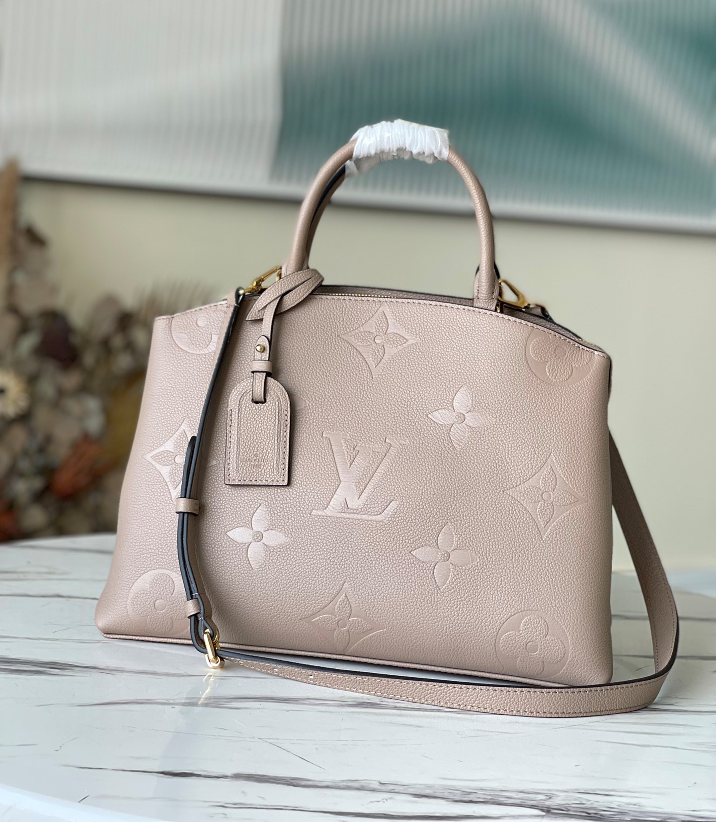 Bagsaaa L0vis Vvtt0n Petit Palais Tourterelle beige Monogram Empreinte embossed cowhide - 34×24×15cm