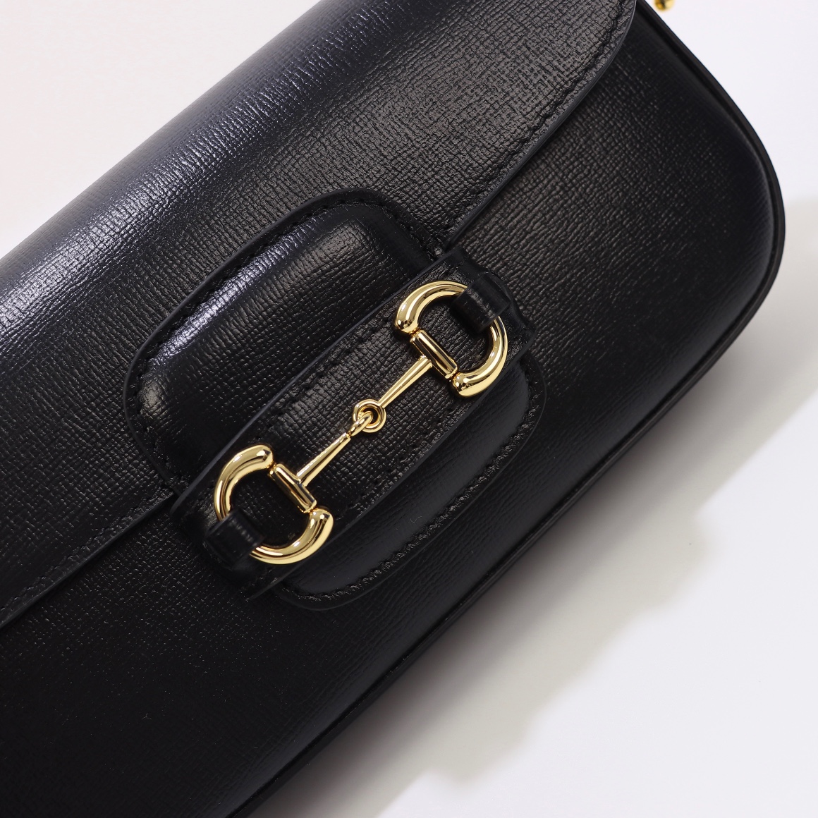Bagsaaa Gvc*1 Horsebit 1955 Shoulder bag in black - W24cm x H13cm x D5.5cm