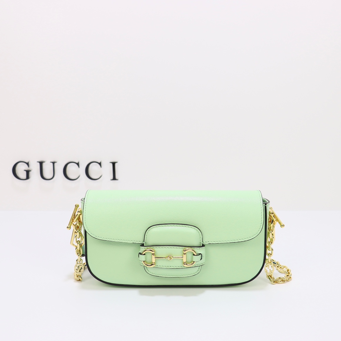 Bagsaaa Gvc*1 Horsebit 1955 Shoulder bag in lighter green - W24cm x H13cm x D5.5cm